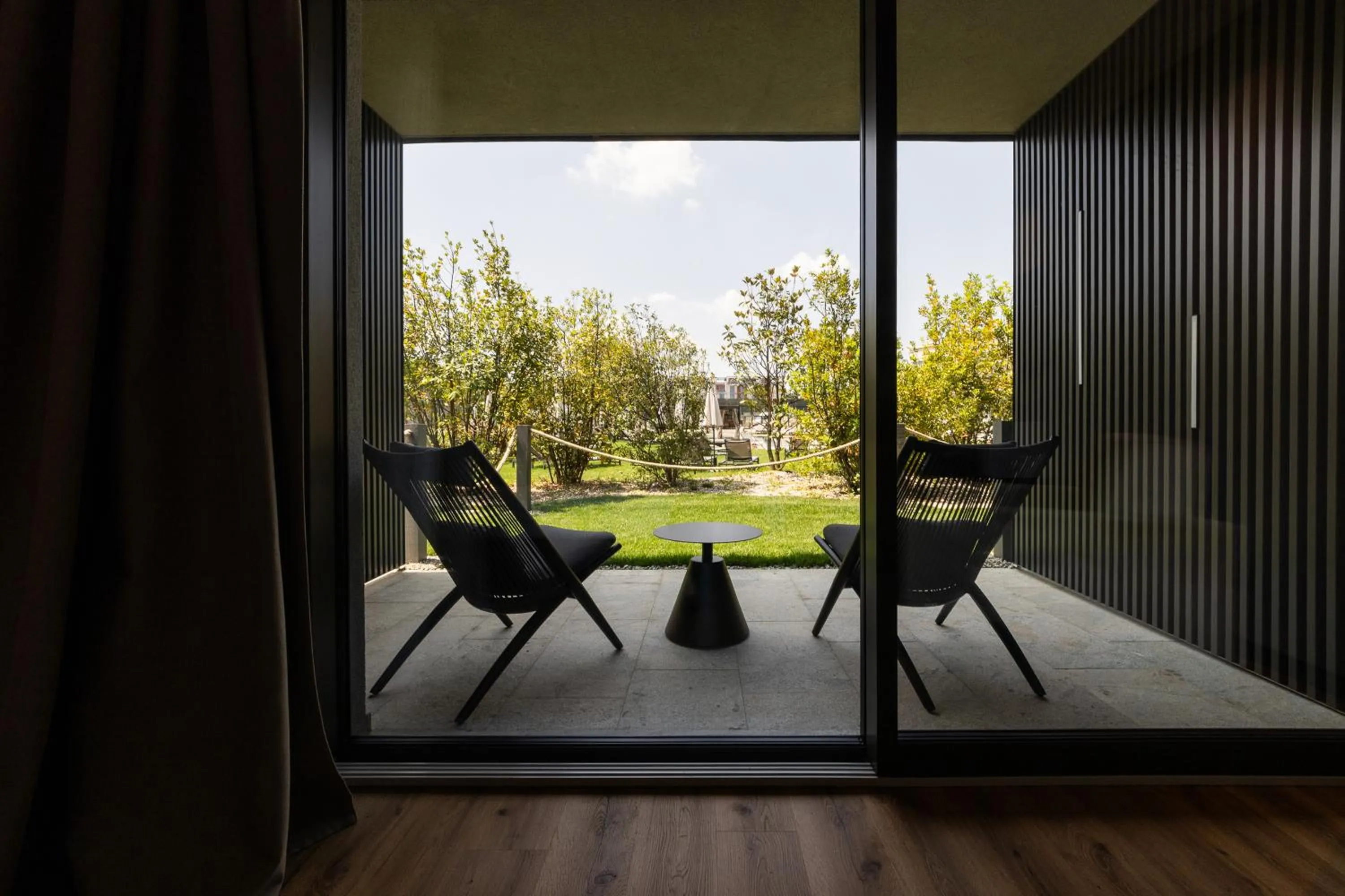 Garden view in Como Hills