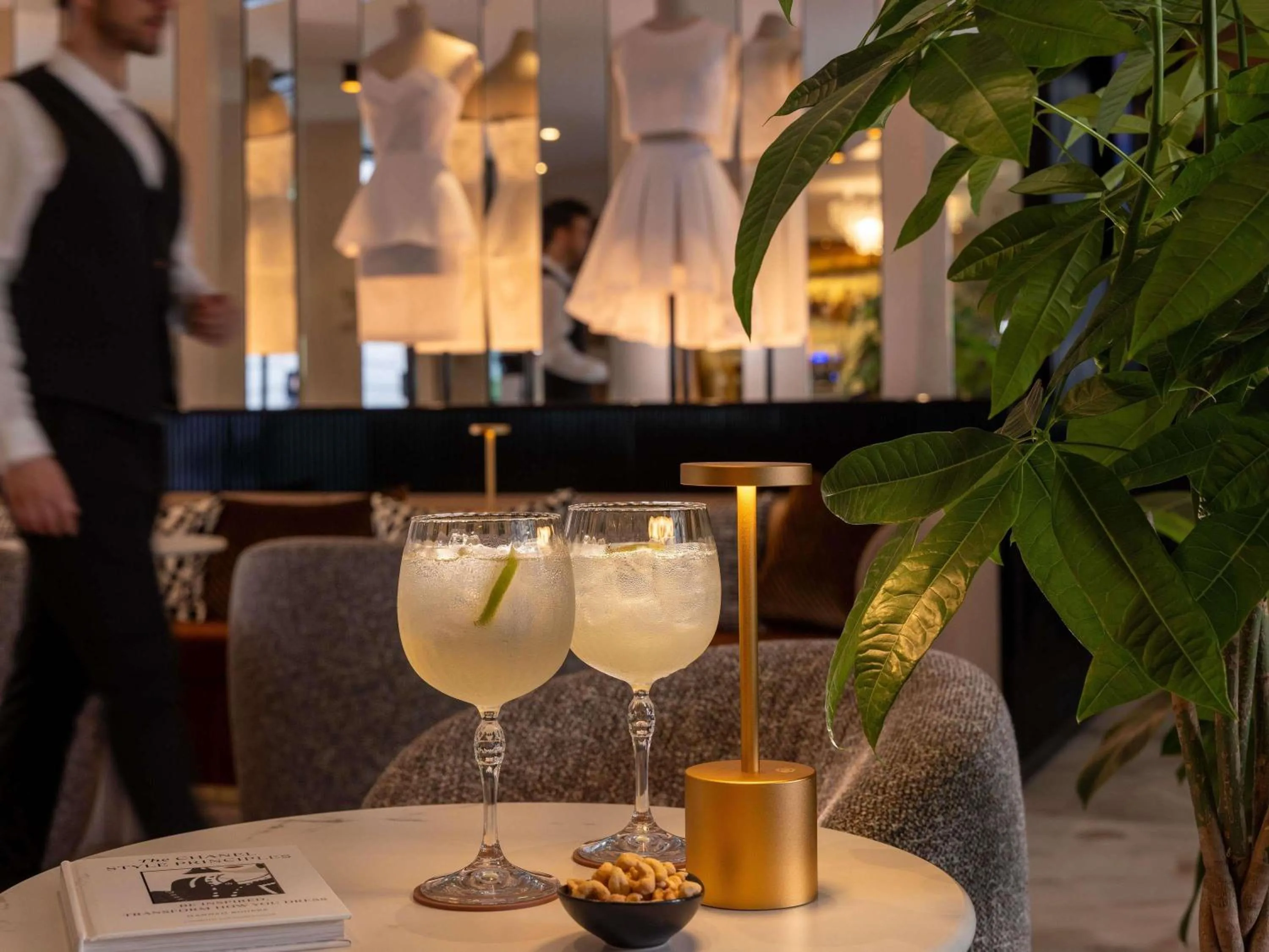 Lounge or bar in Hotel Maison Hamelin Paris - Handwritten Collection