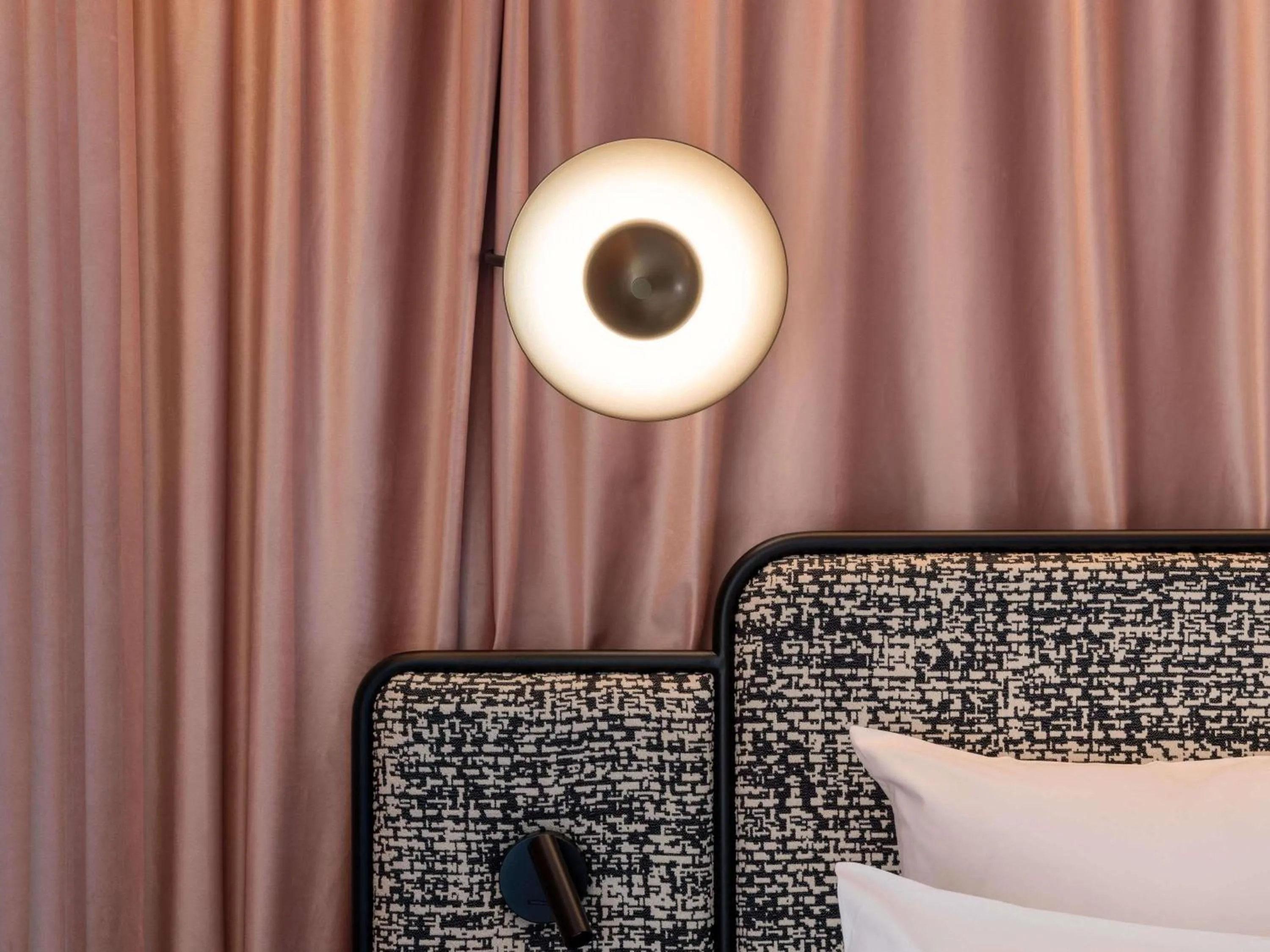 Bedroom, Bed in Hotel Maison Hamelin Paris - Handwritten Collection