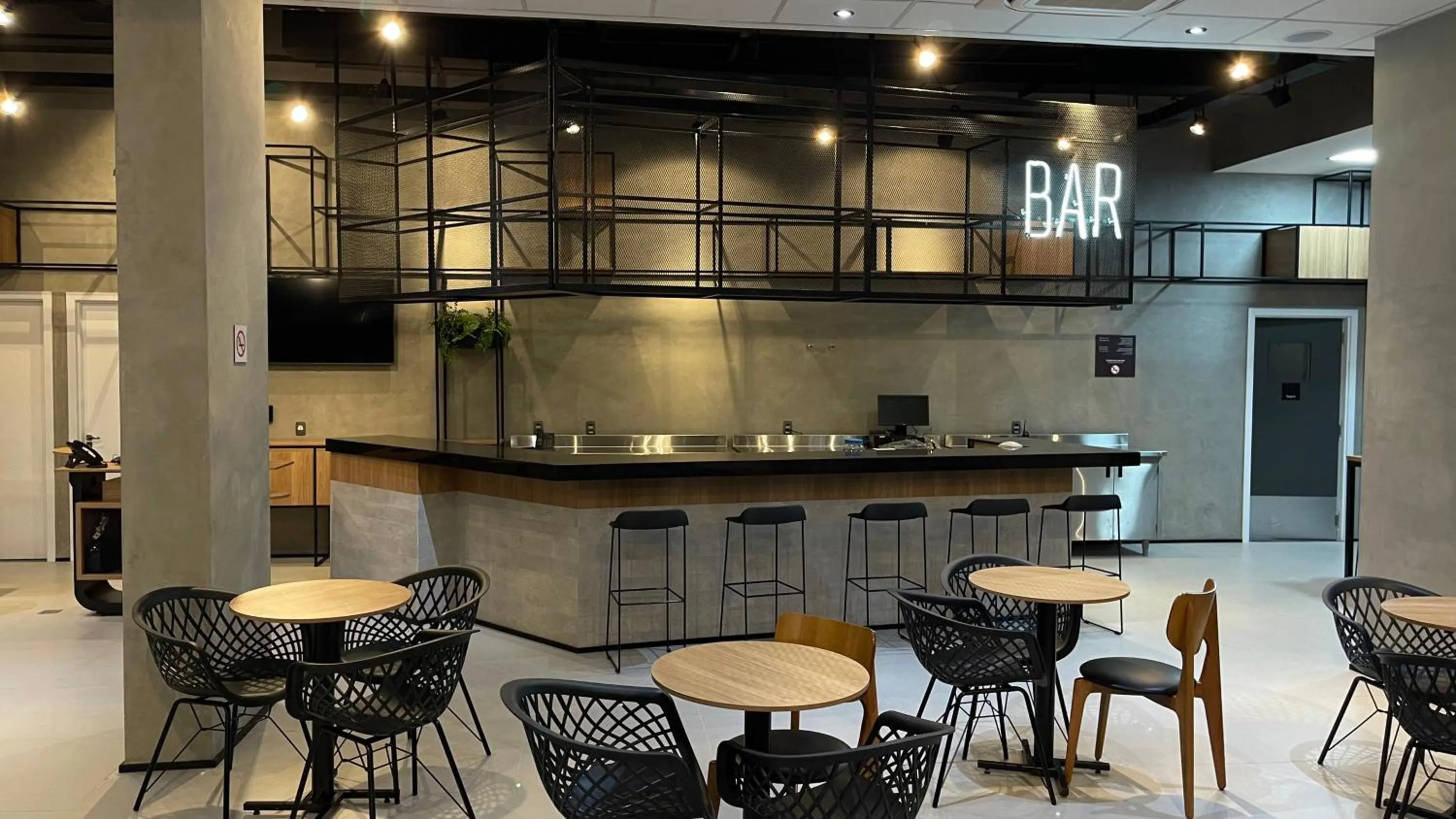 Coffee/tea facilities in ibis Lavras