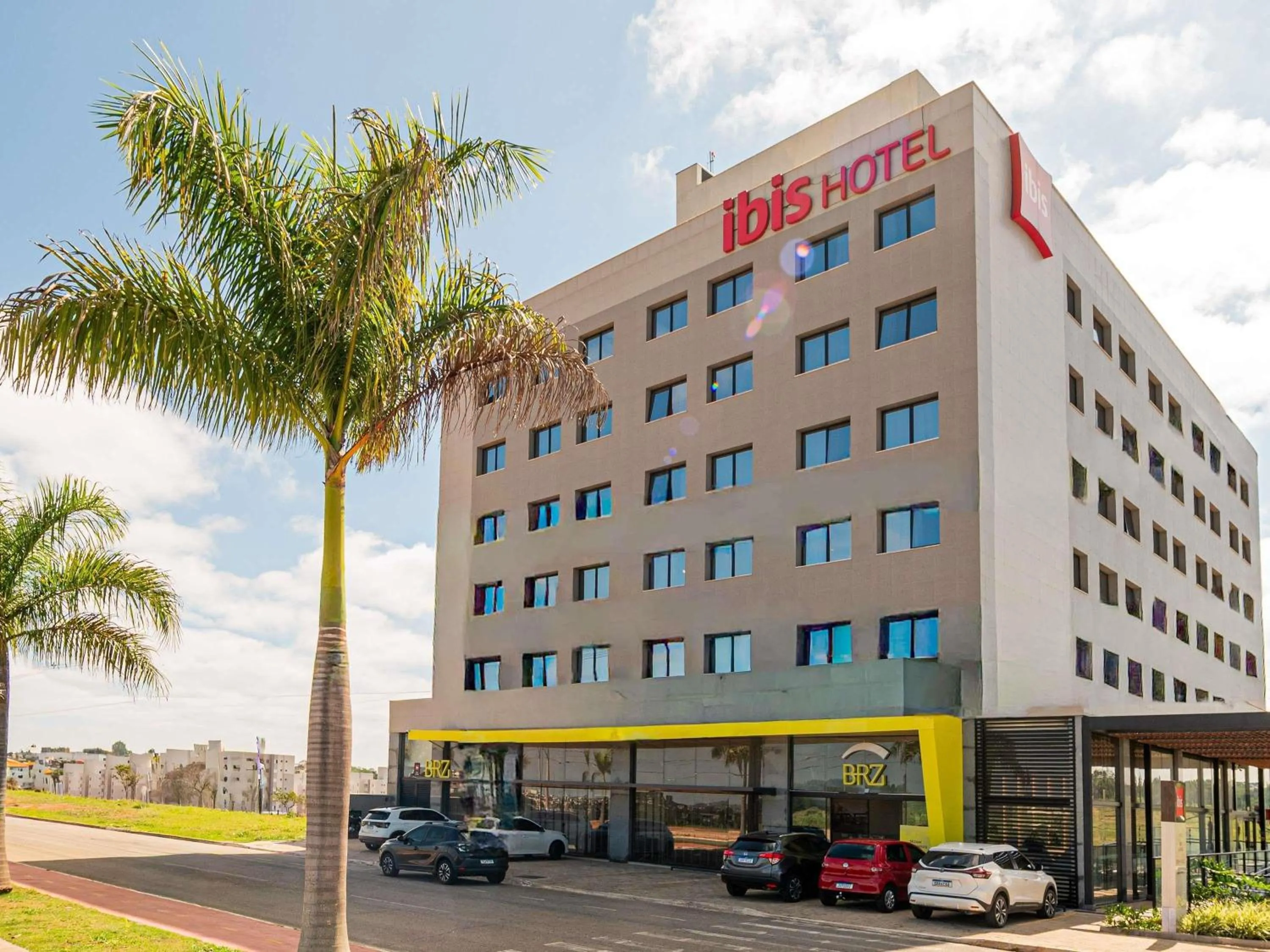 Property building in ibis Lavras