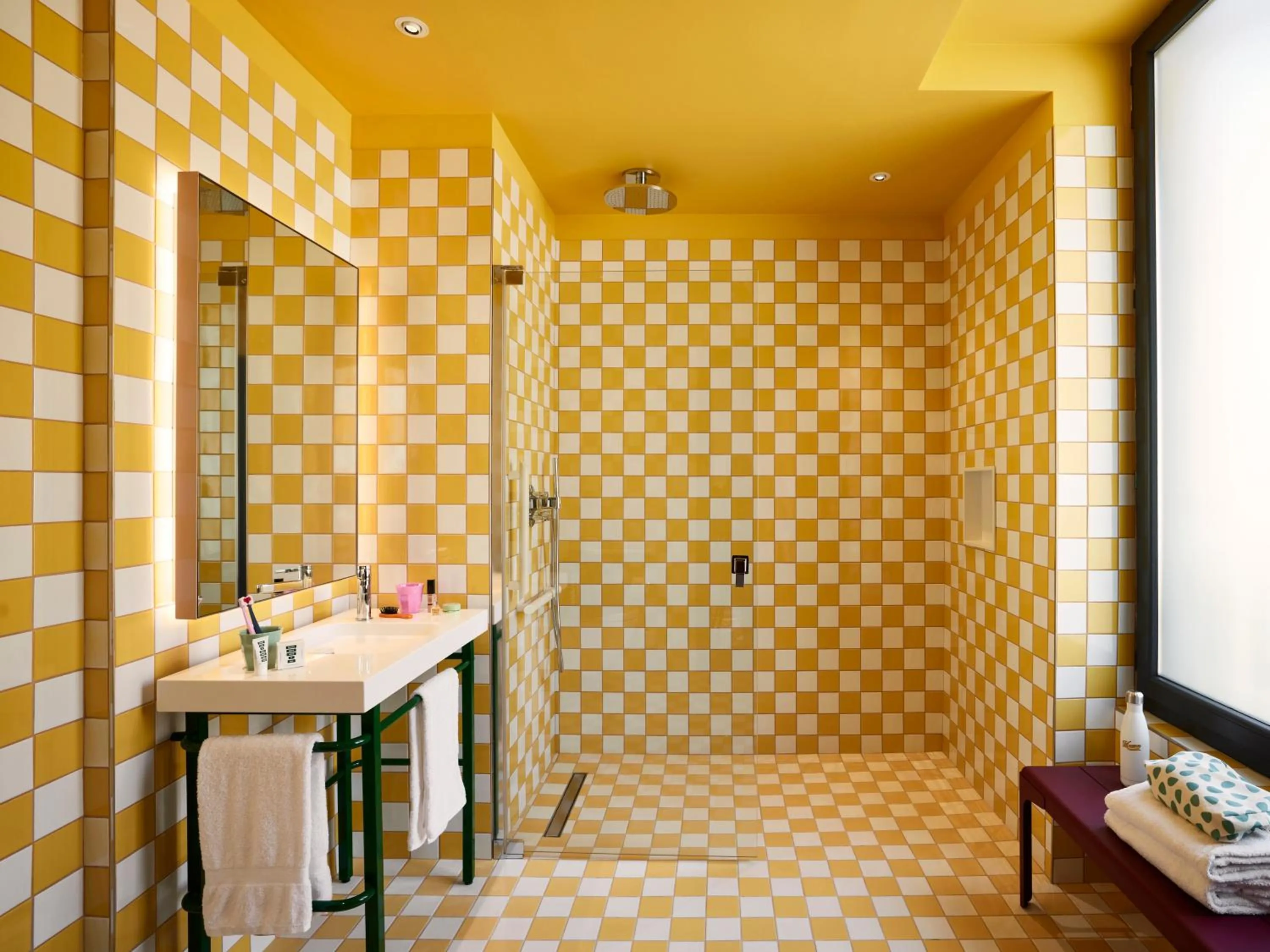 Bathroom in Mama Shelter Nice