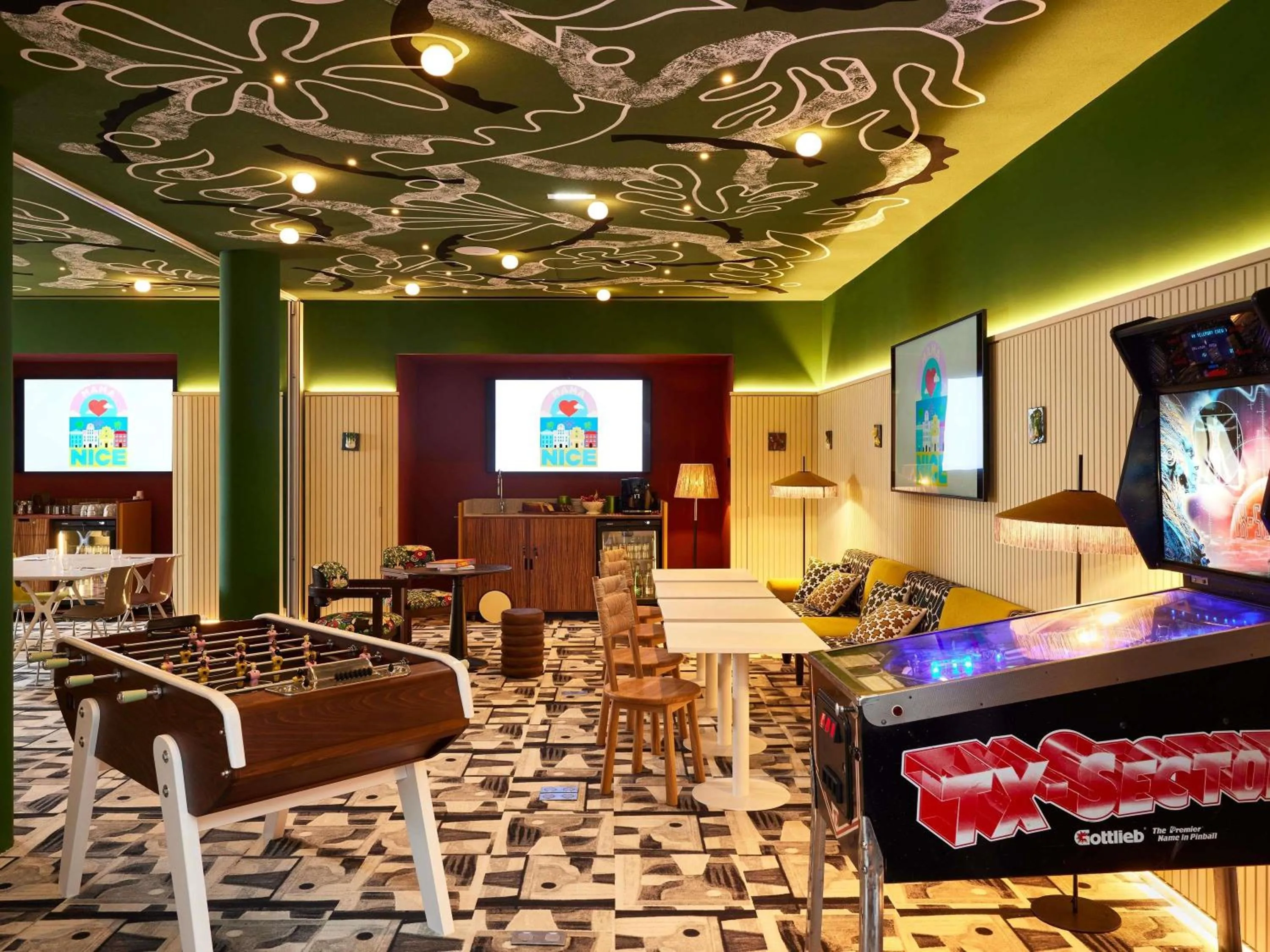 Meeting/conference room in Mama Shelter Nice