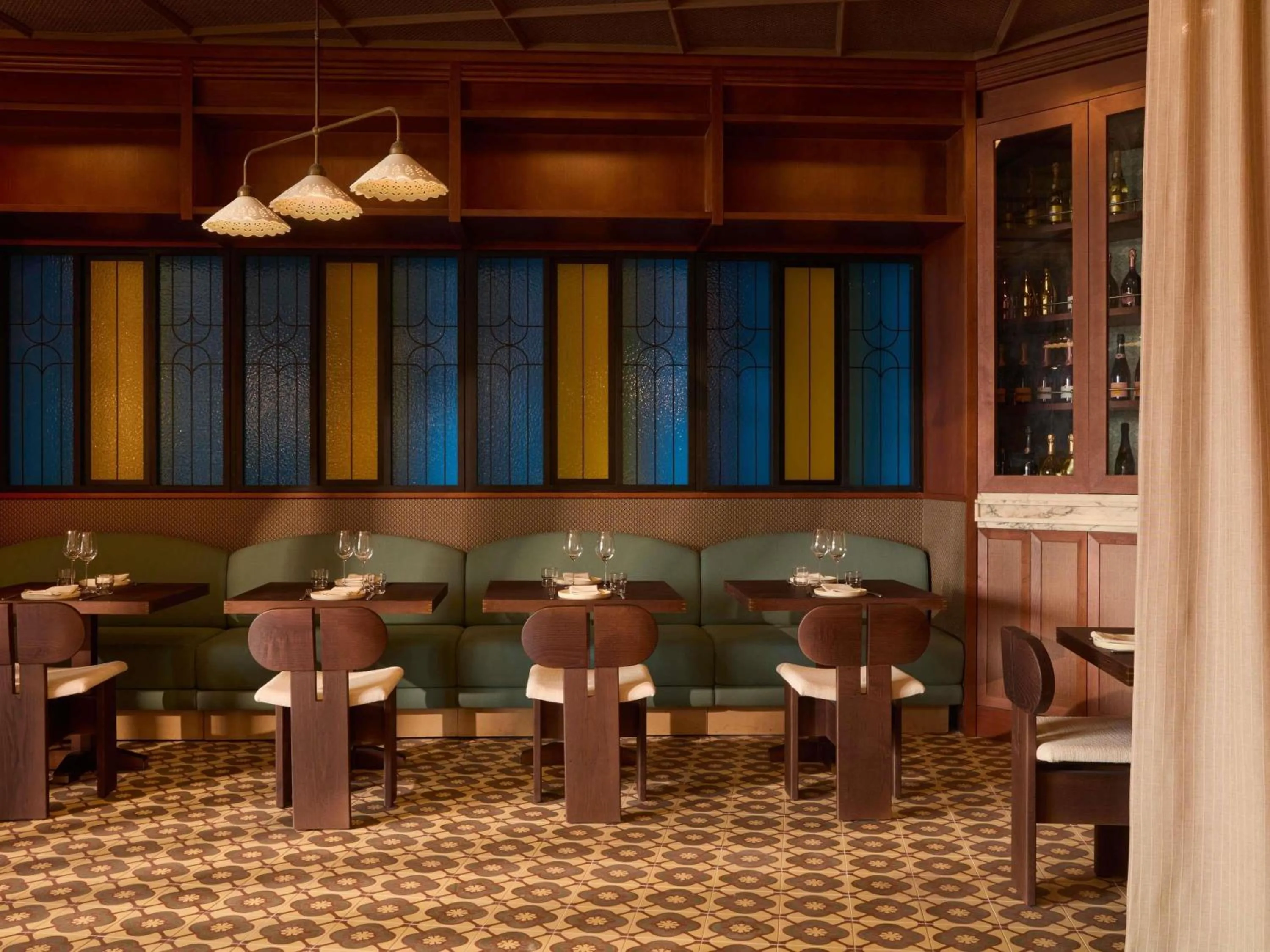 Restaurant/places to eat in SLS Barcelona