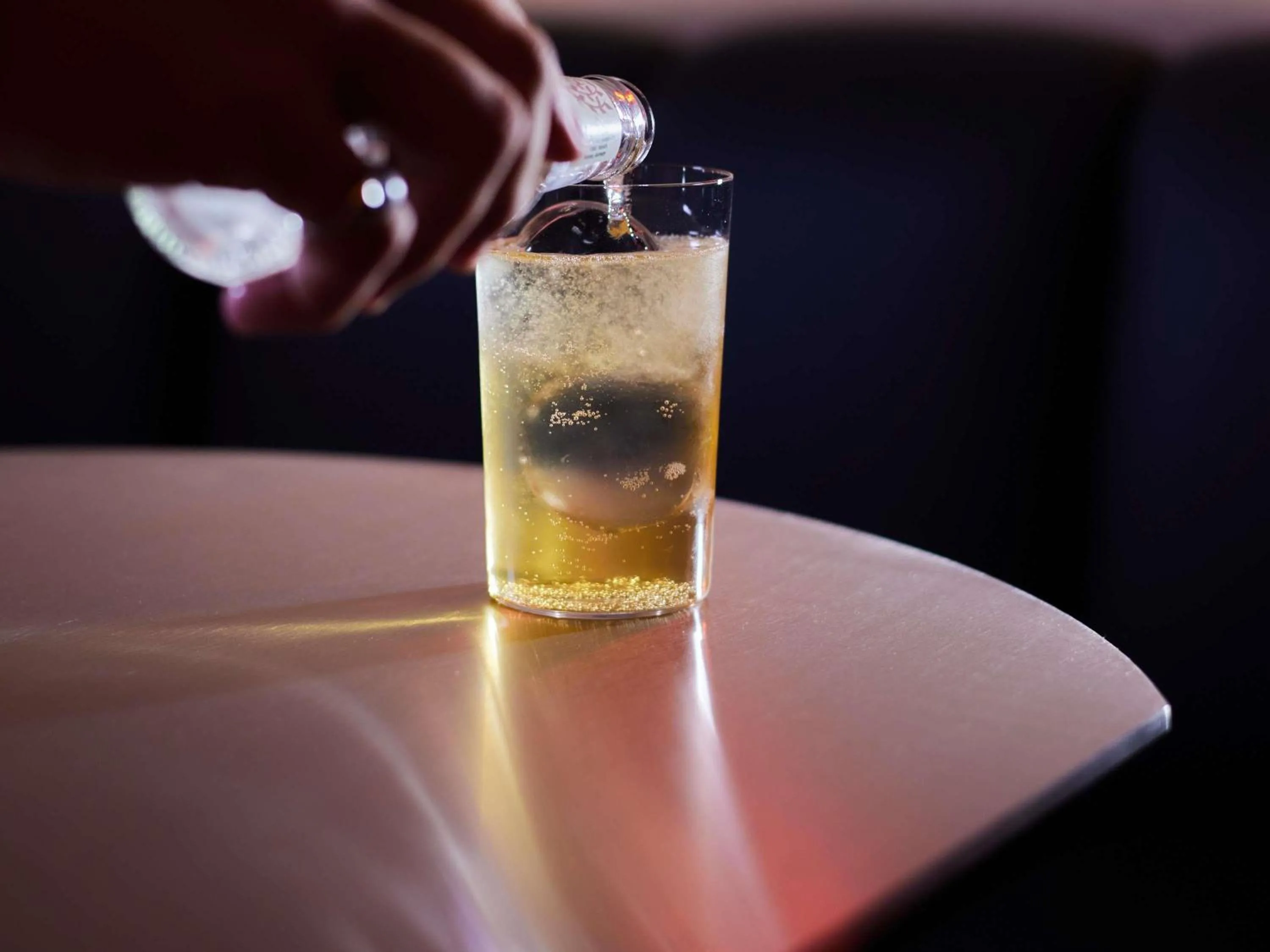 Restaurant/places to eat in SLS Barcelona