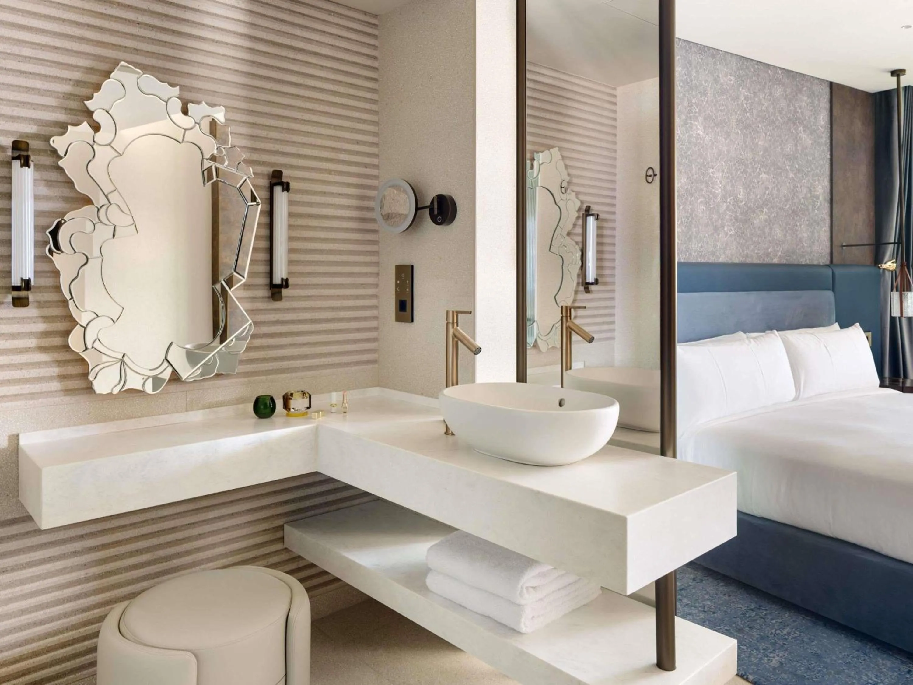 Bedroom, Bed in SLS Barcelona