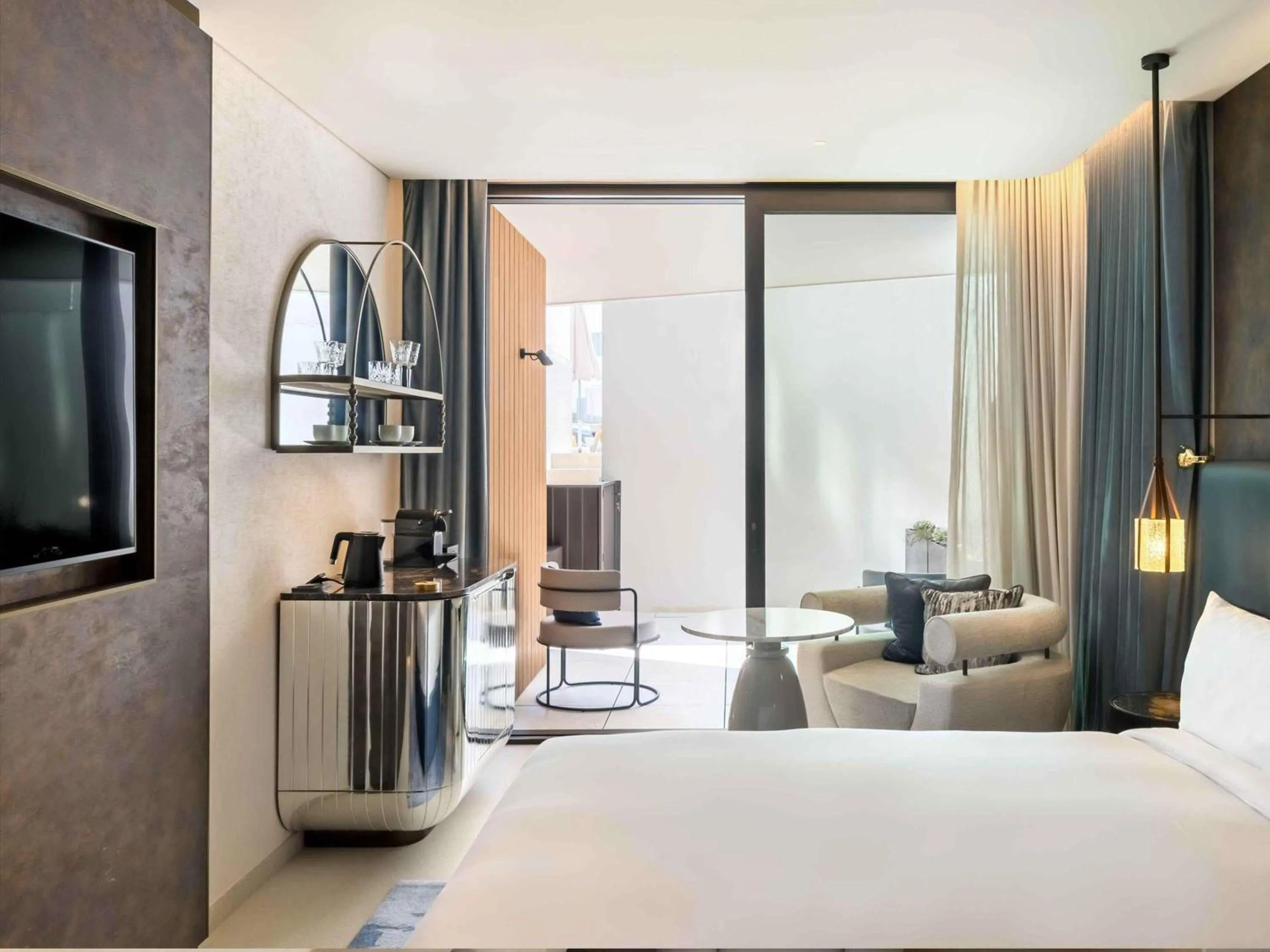 Bedroom, Bed in SLS Barcelona