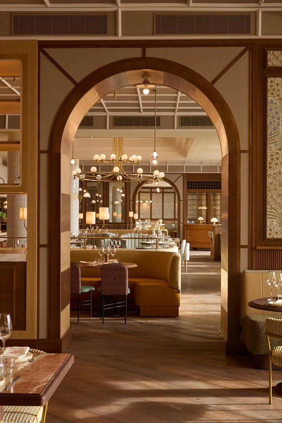 Restaurant/places to eat in SLS Barcelona