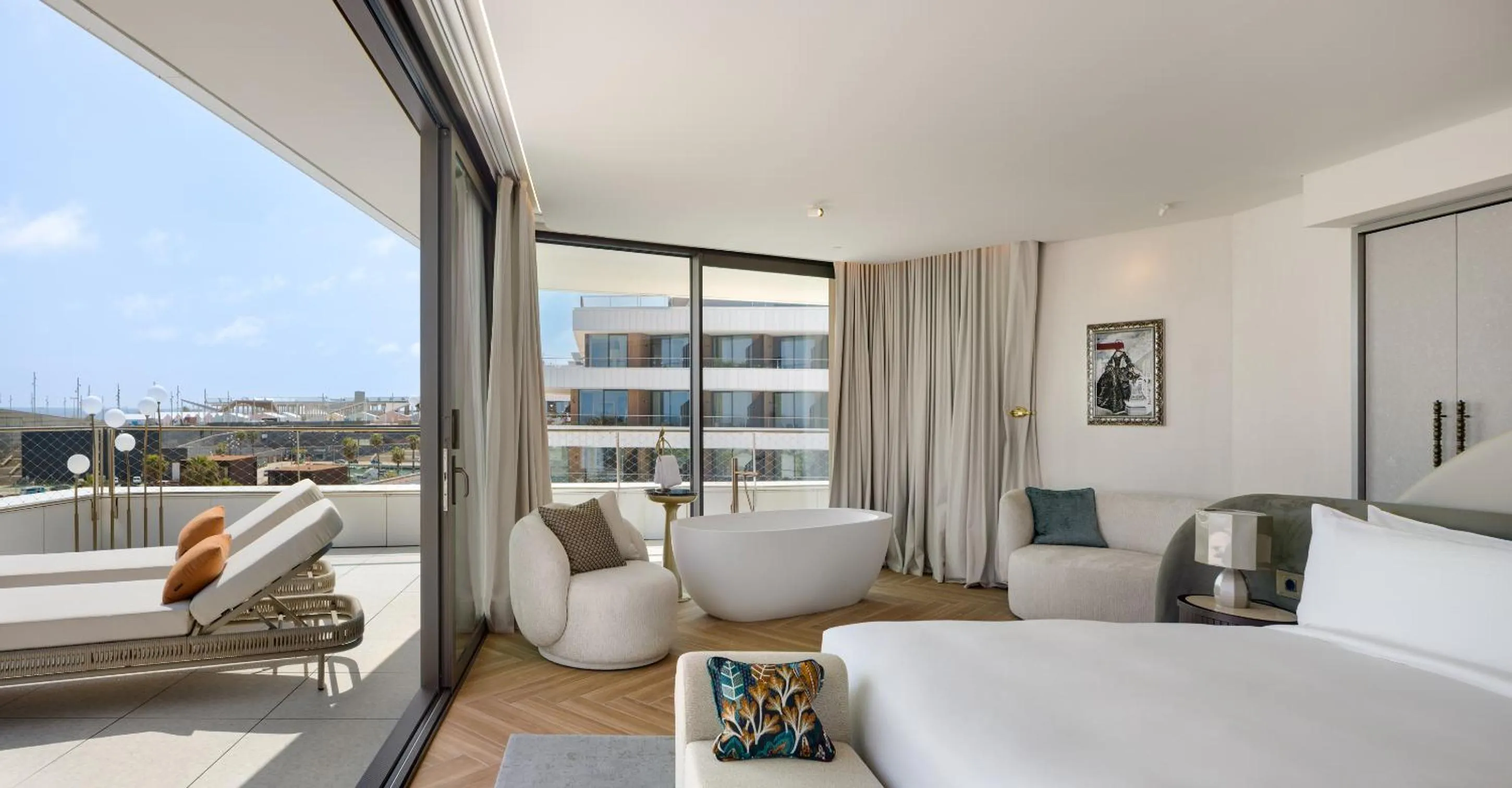 Bed in SLS Barcelona