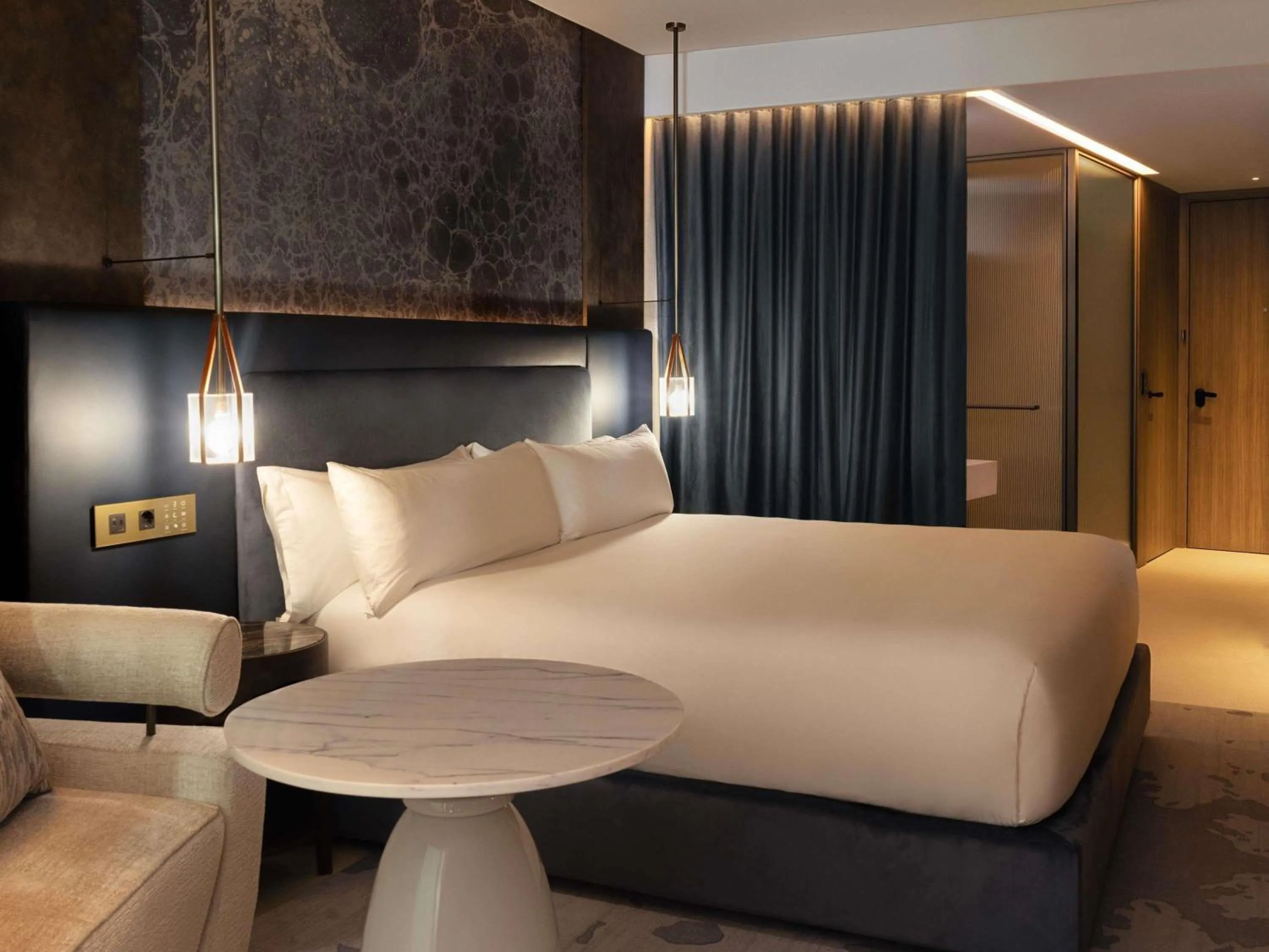 Bedroom, Bed in SLS Barcelona