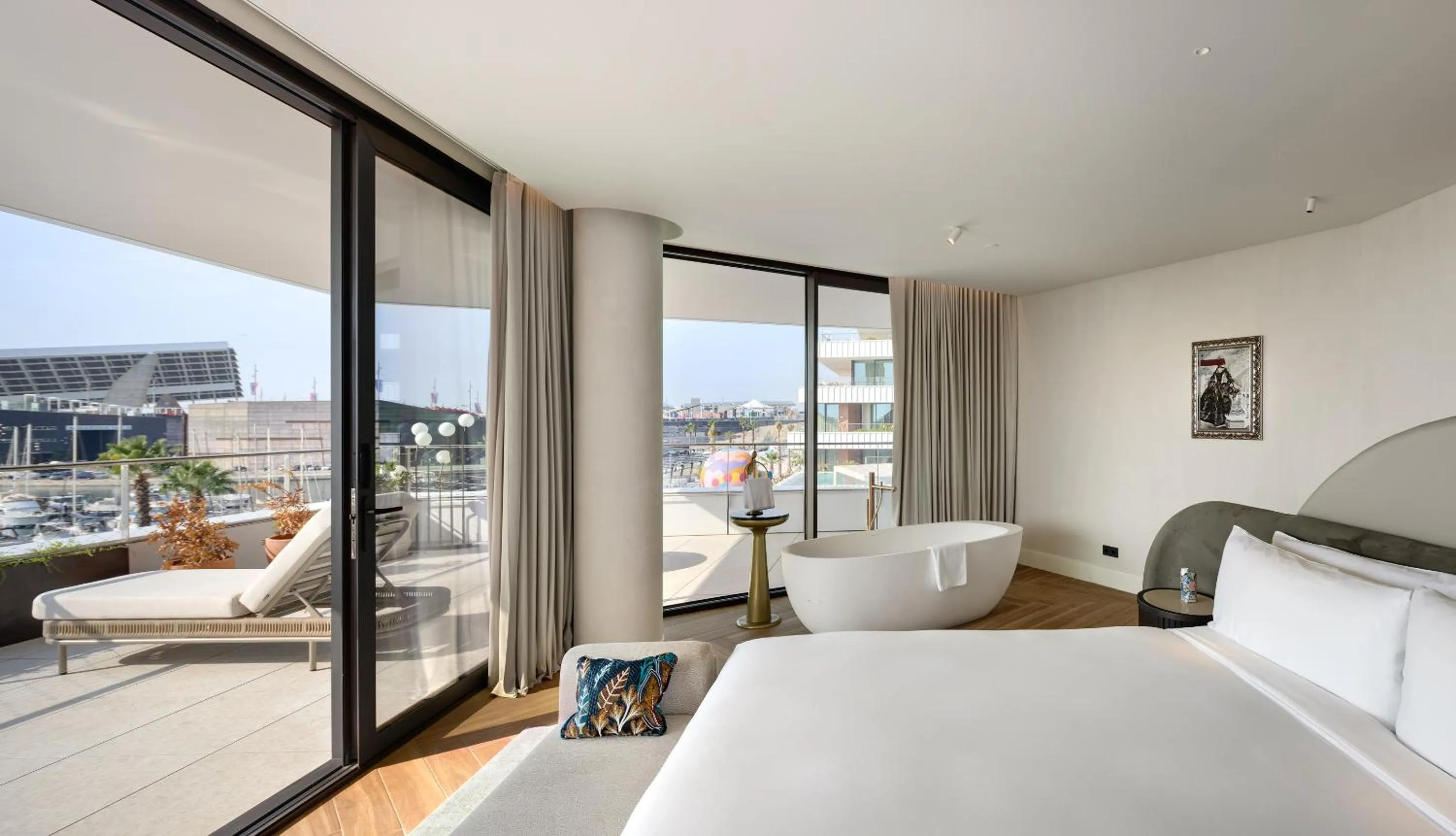 Bed in SLS Barcelona