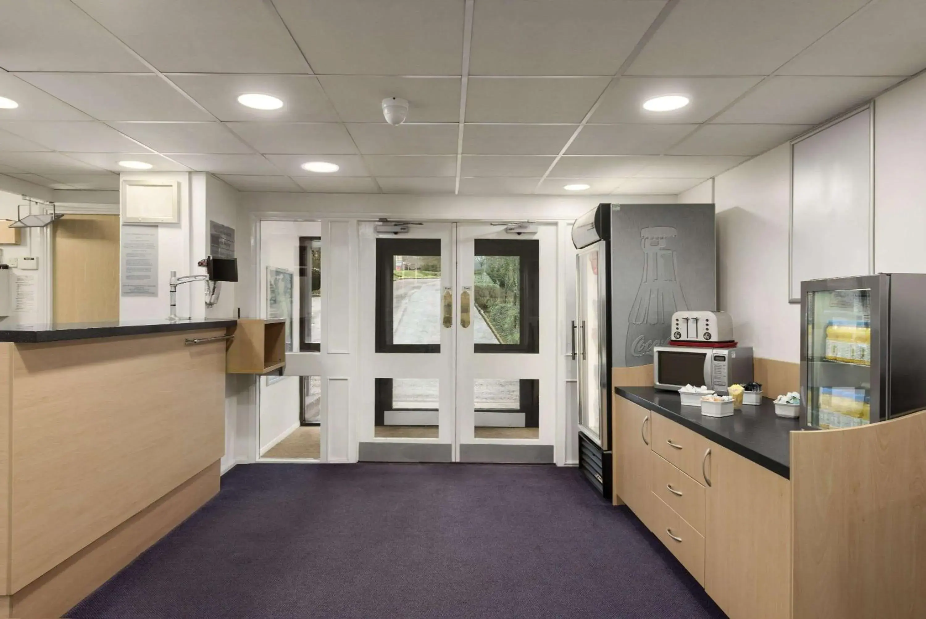 Lobby or reception in Days Inn Bridgend Cardiff Lobby or reception in Days Inn Bridgend Cardiff