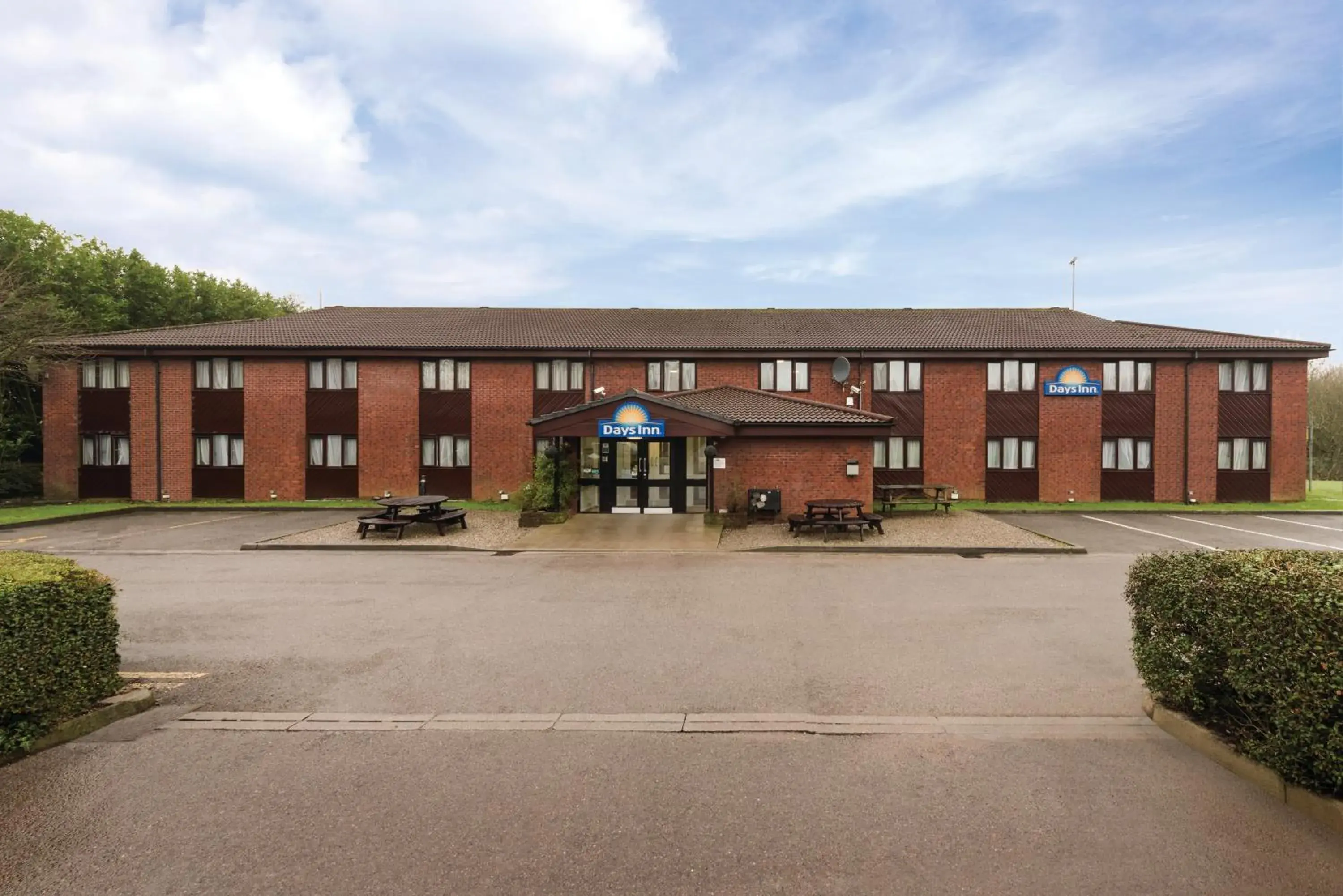 Facade/entrance in Days Inn Bridgend Cardiff Facade/entrance in Days Inn Bridgend Cardiff