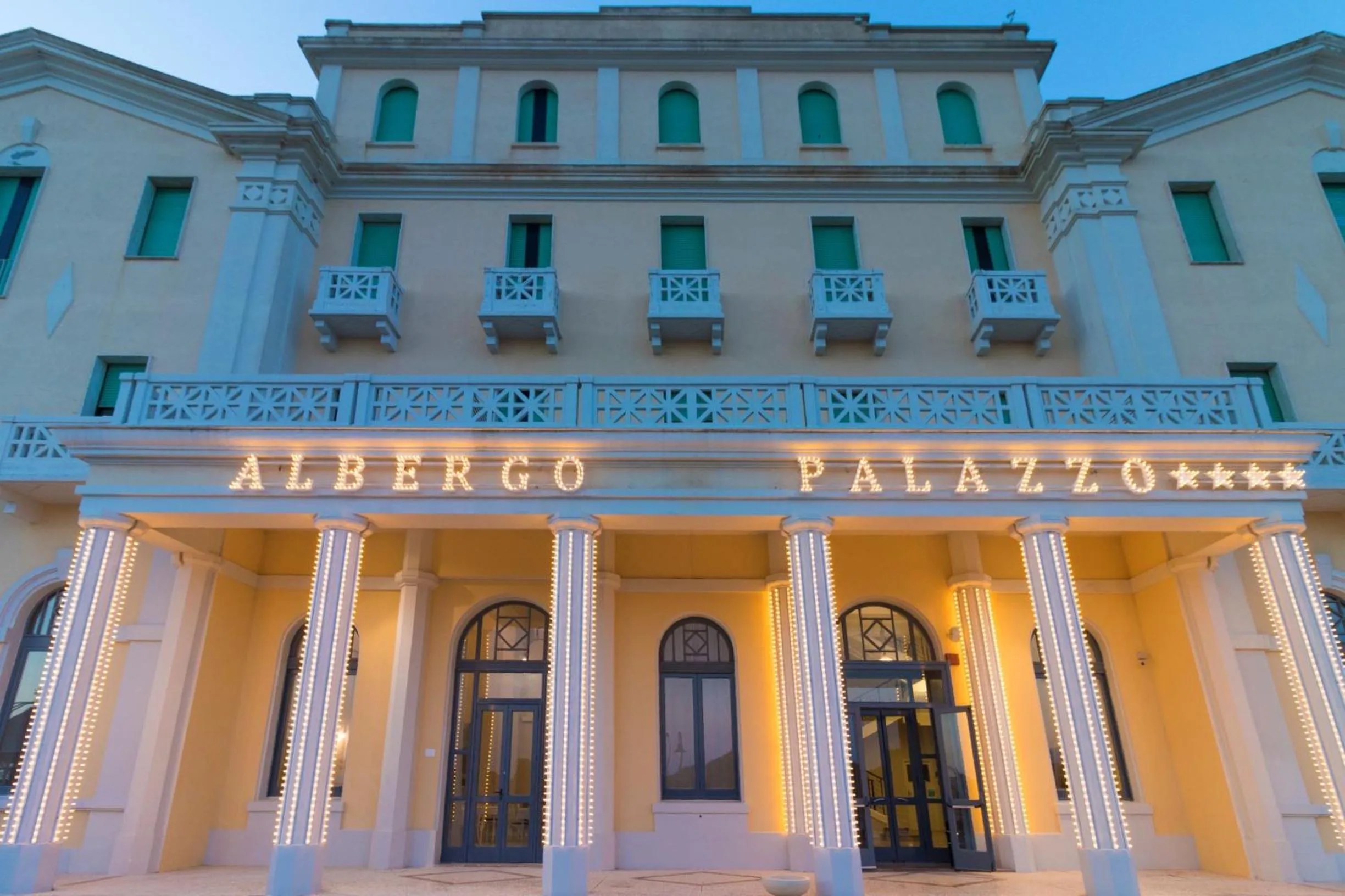 Facade/entrance in Albergo Palazzo