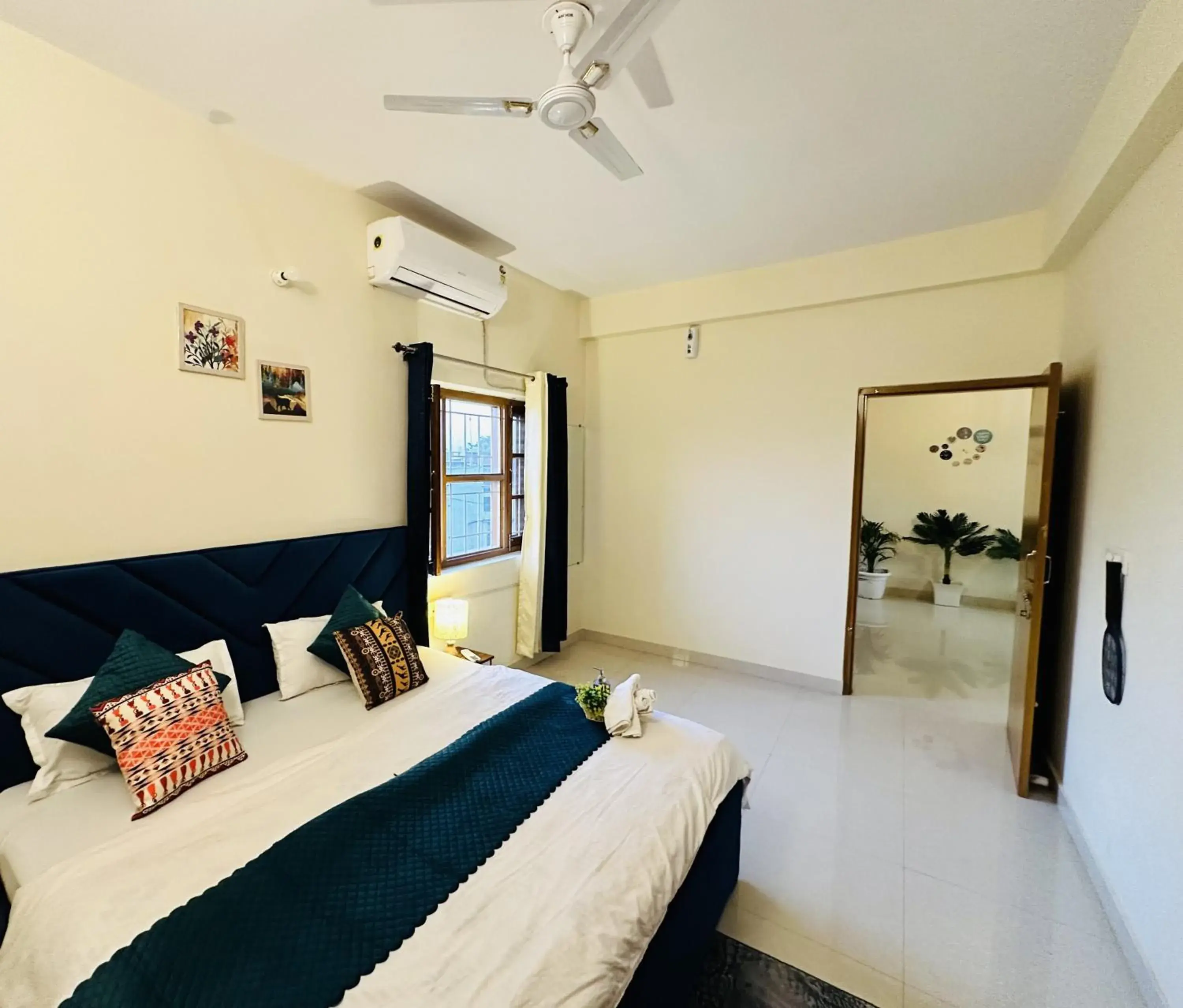 Bed in ZoomStay - 3BHK Apartments Bed in ZoomStay - 3BHK Apartments