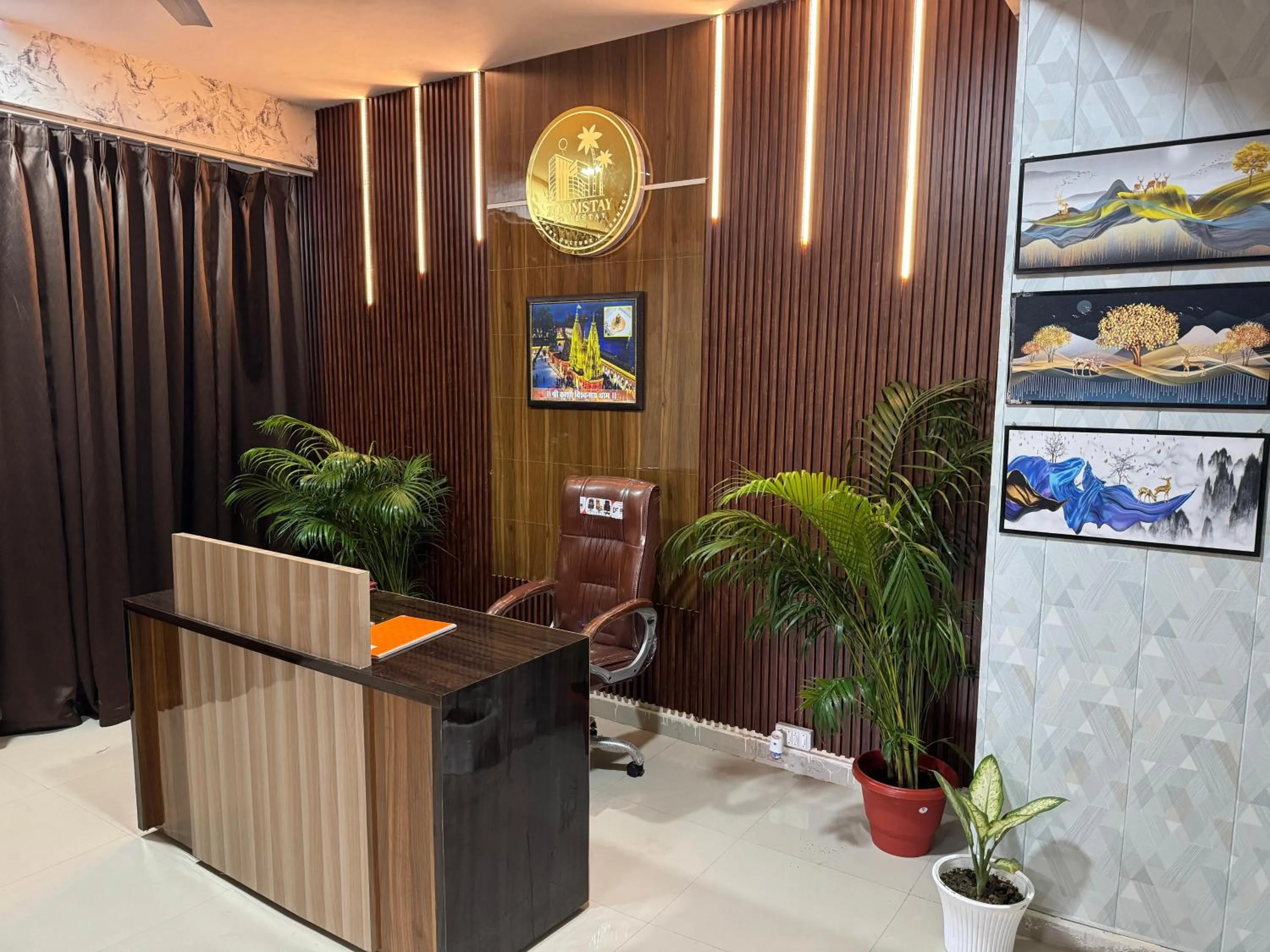 Property building in ZoomStay - 3BHK Apartments