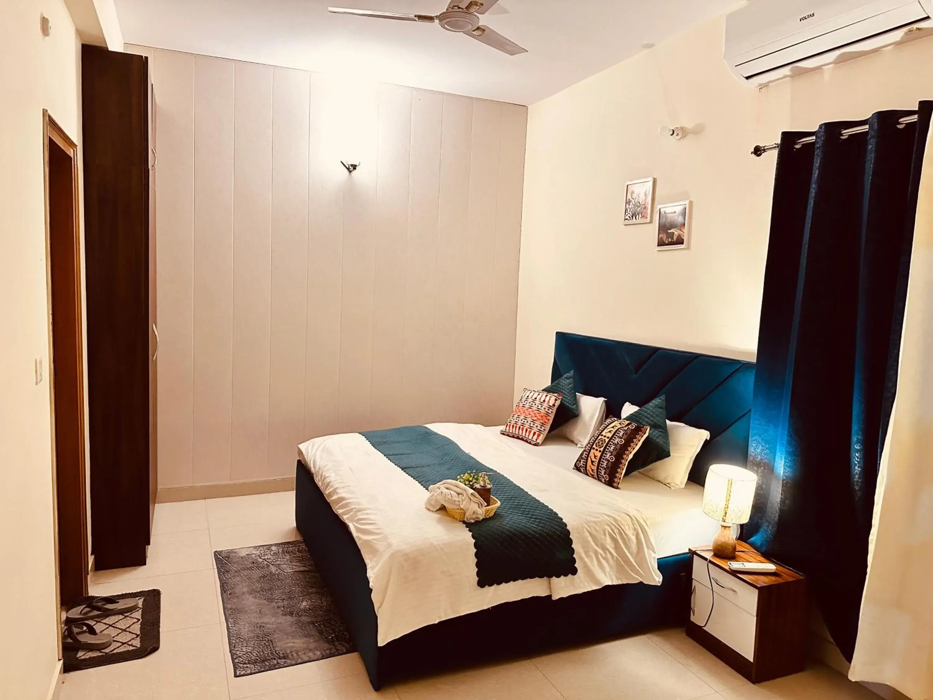 Bed in ZoomStay - 3BHK Apartments Bed in ZoomStay - 3BHK Apartments