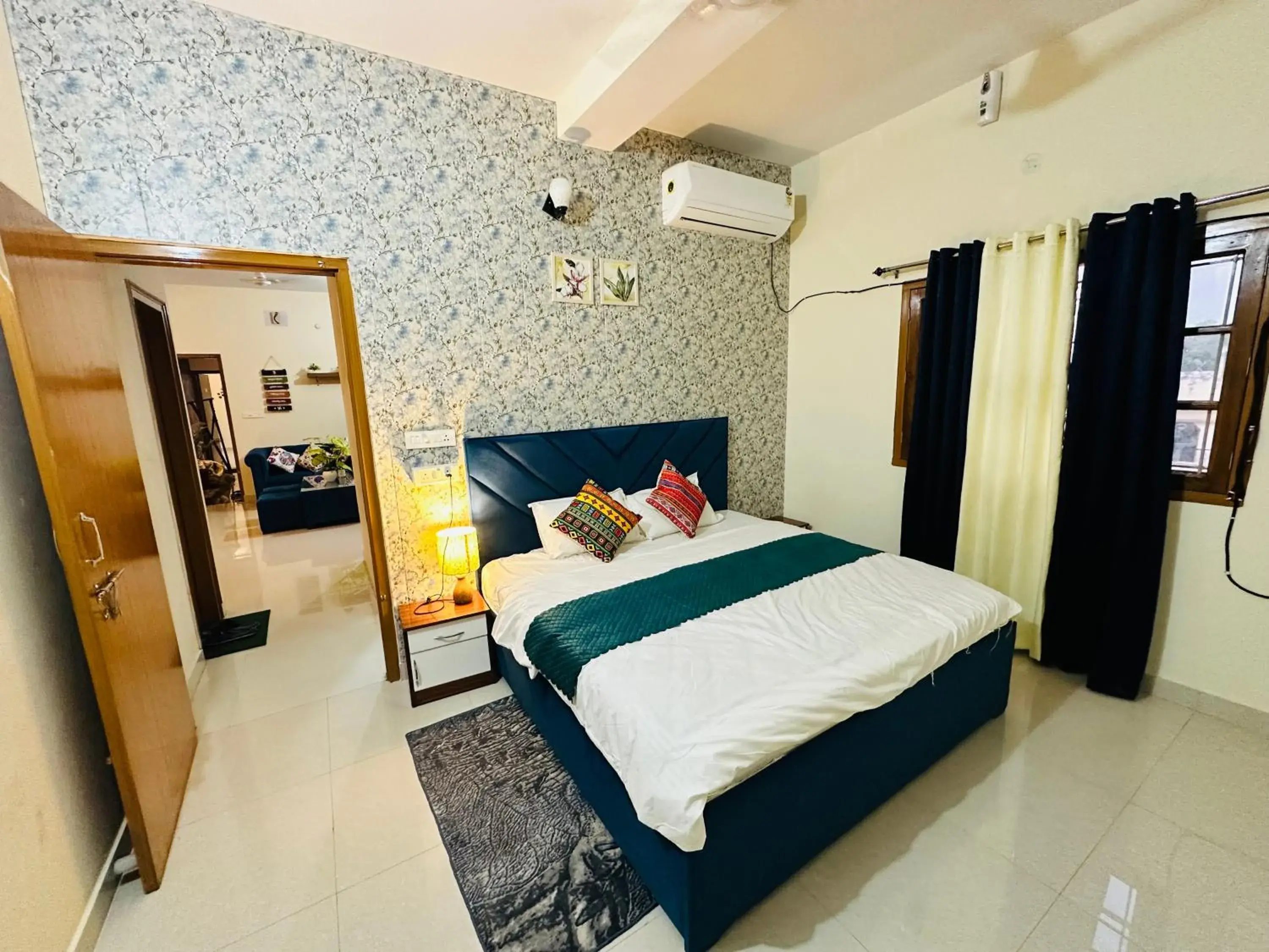 Bed in ZoomStay - 3BHK Apartments Bed in ZoomStay - 3BHK Apartments