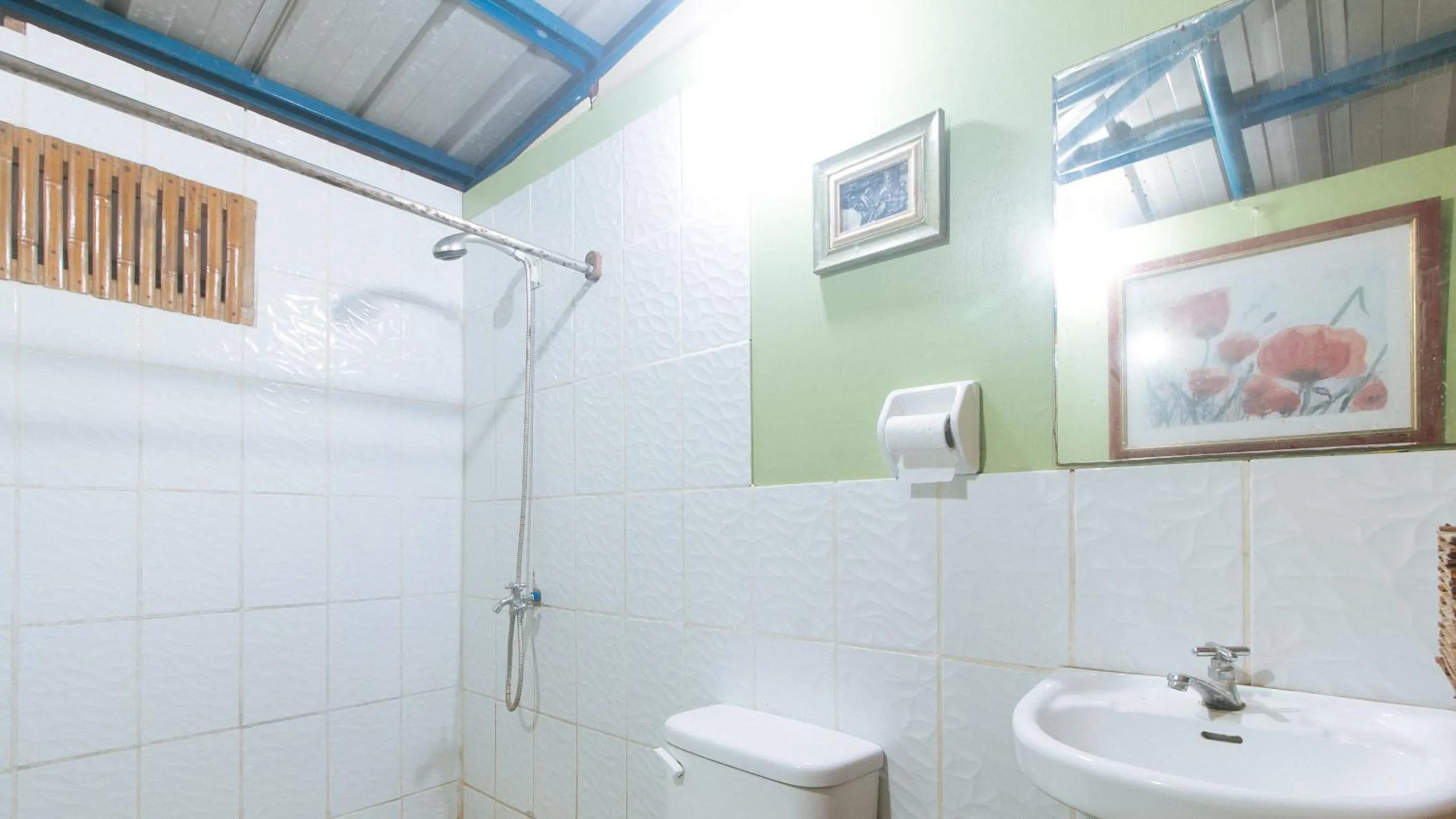 Bathroom in The Clara Beach and Guest House