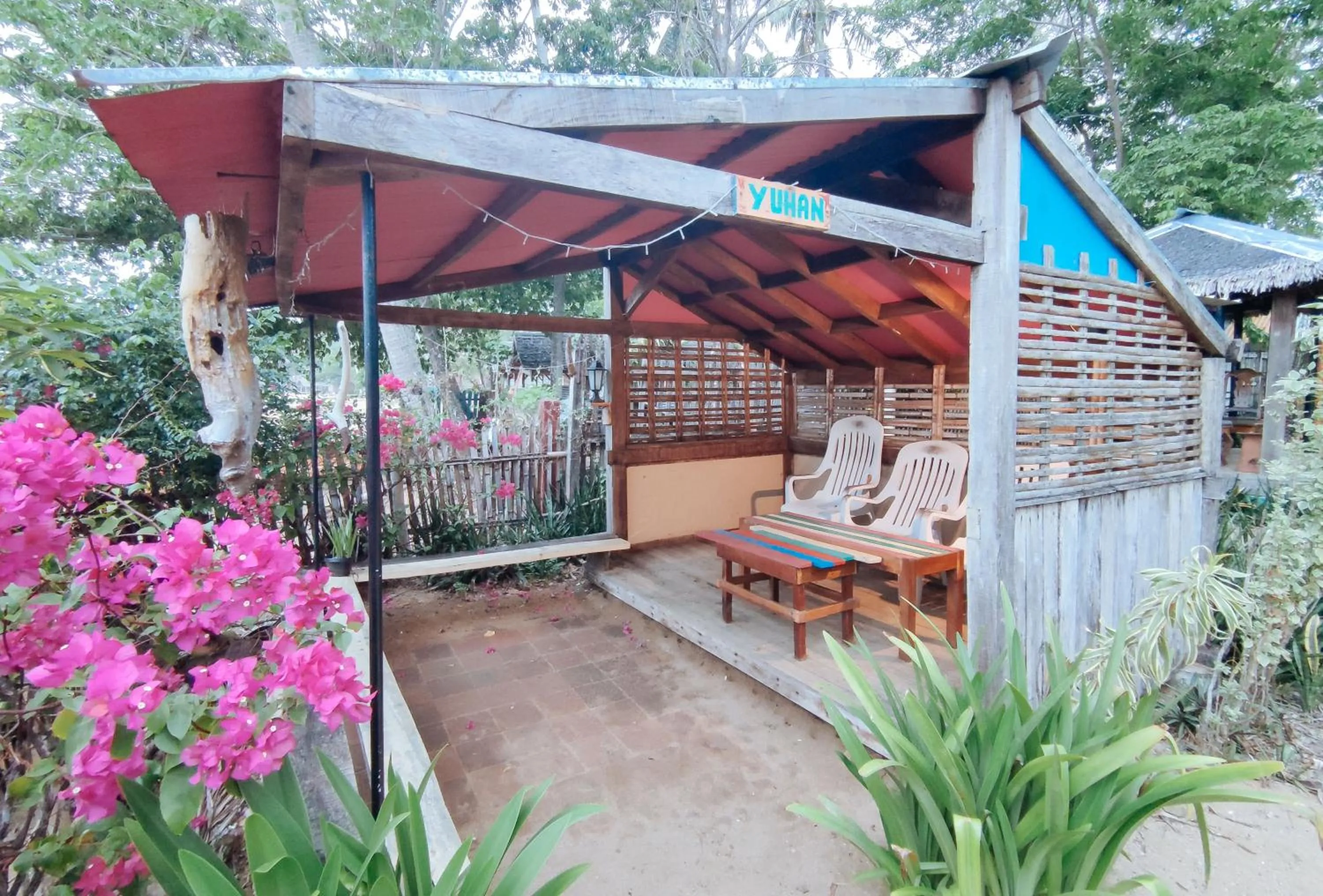 Seating area in The Clara Beach and Guest House