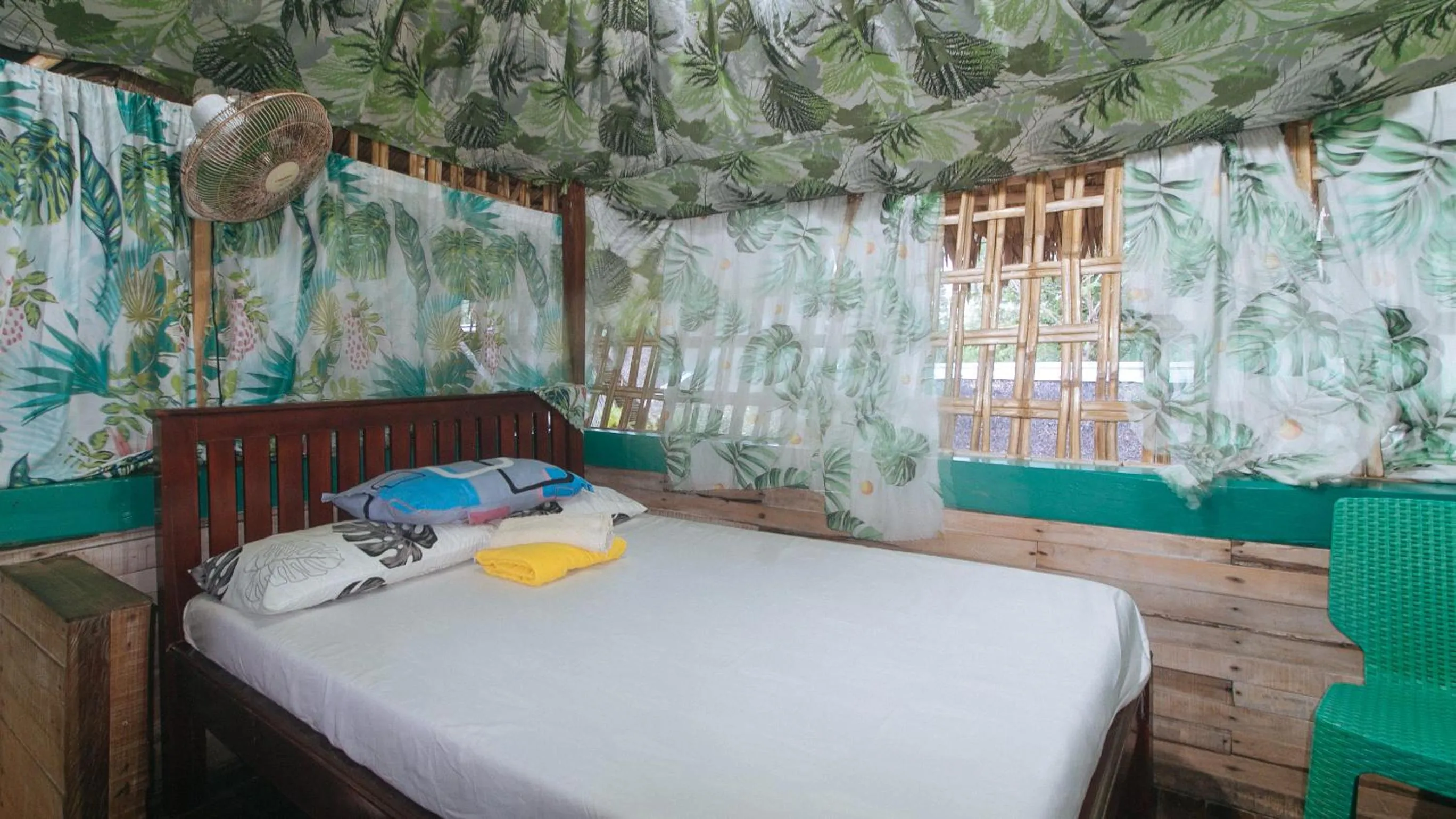 Bed in The Clara Beach and Guest House