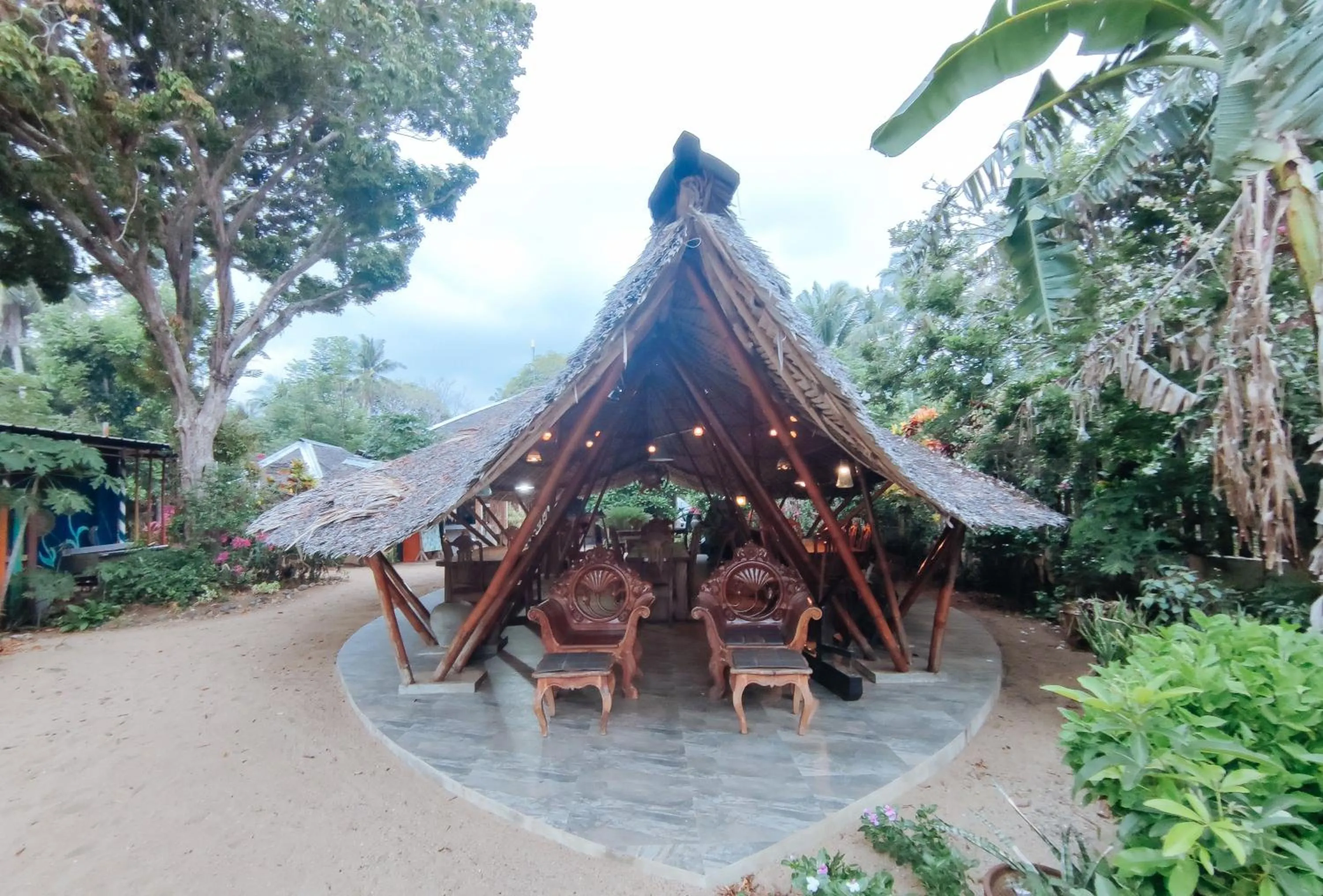Seating area in The Clara Beach and Guest House