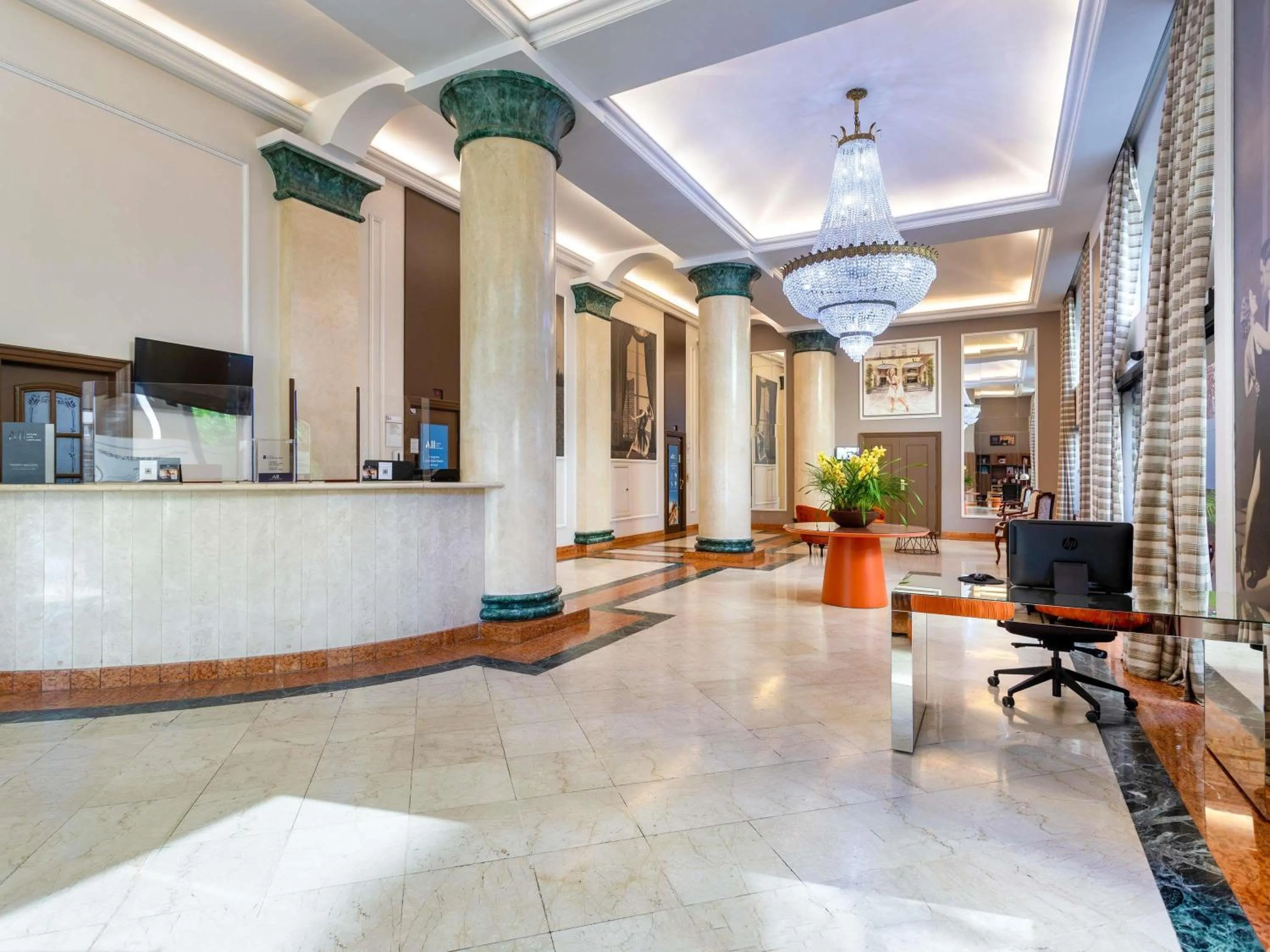 Property building in Mercure Sao Paulo JK