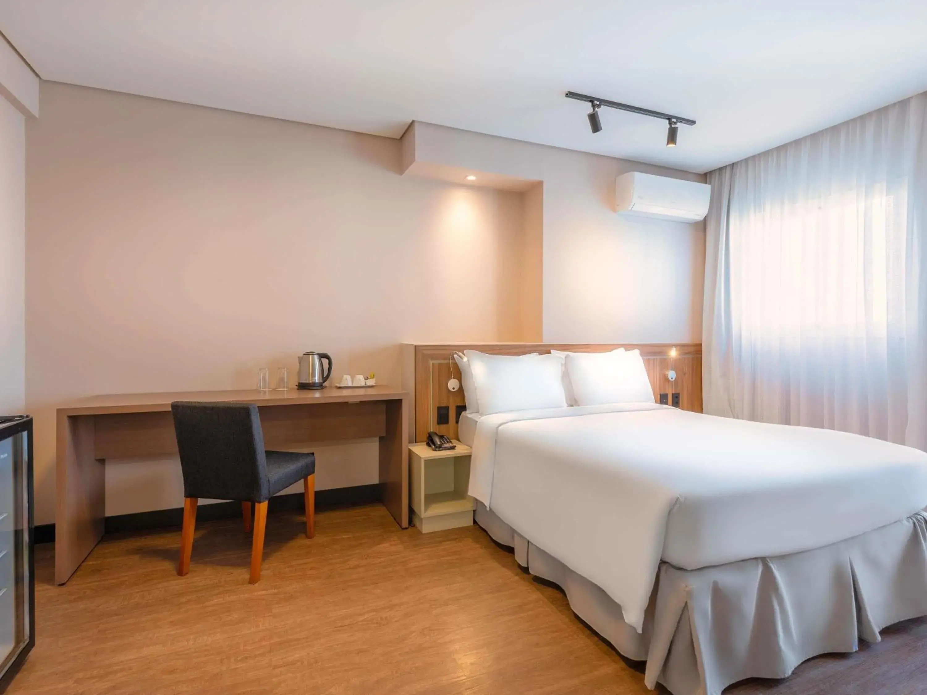 Bedroom, Bed in Mercure Sao Paulo JK Bedroom, Bed in Mercure Sao Paulo JK