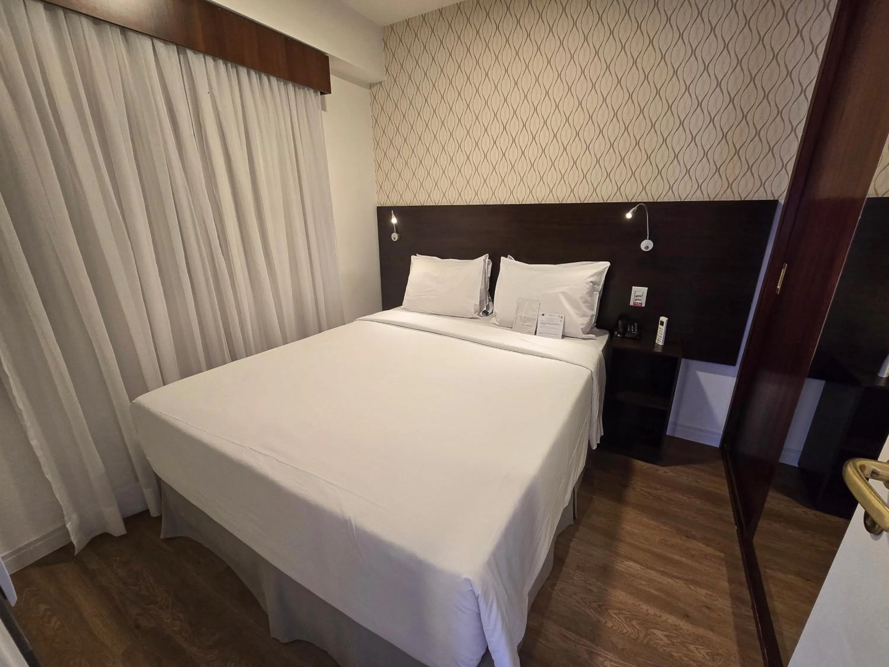 Bed in Mercure Sao Paulo JK