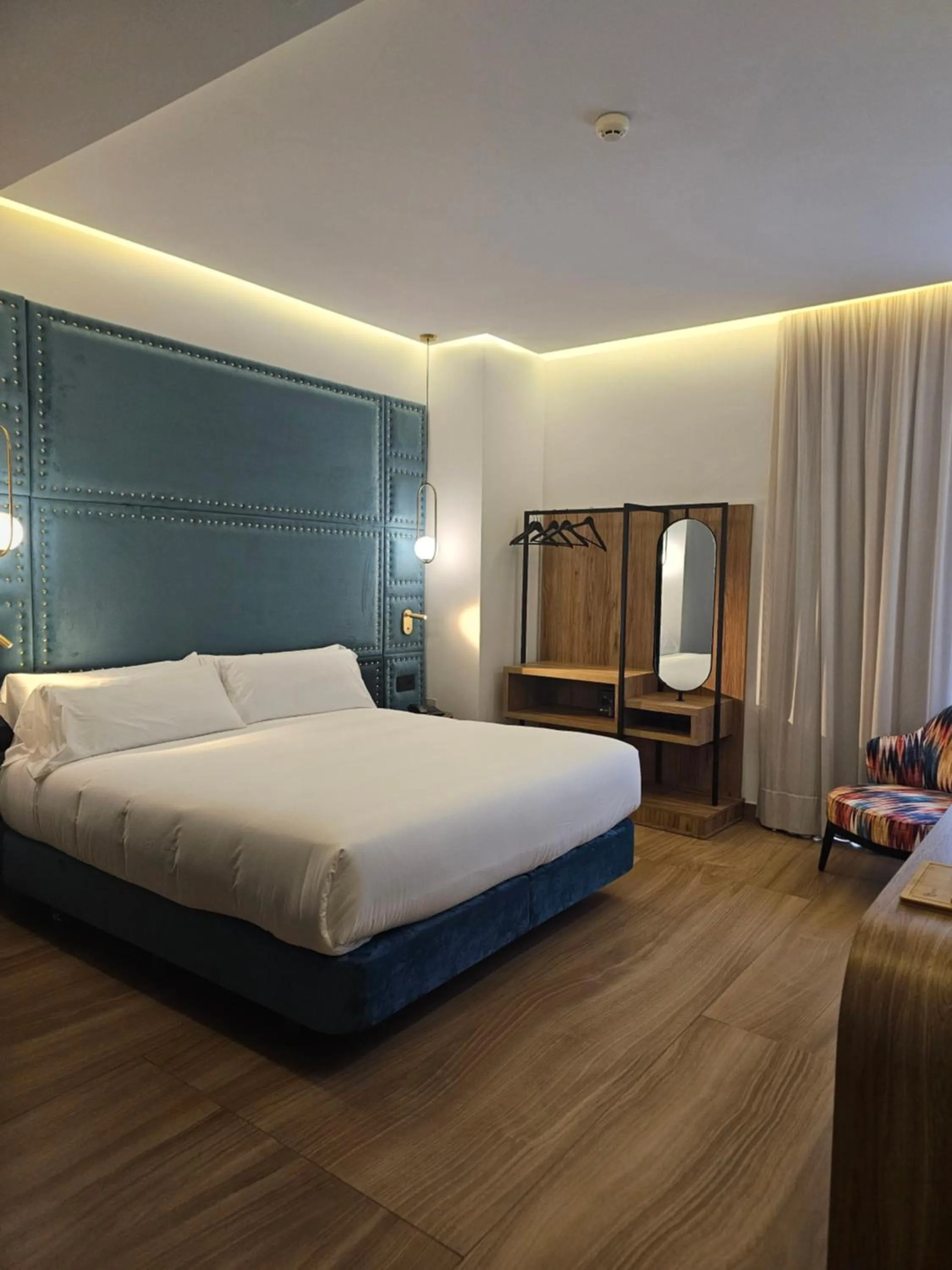 Bed in Hotel Las Tres Campanas