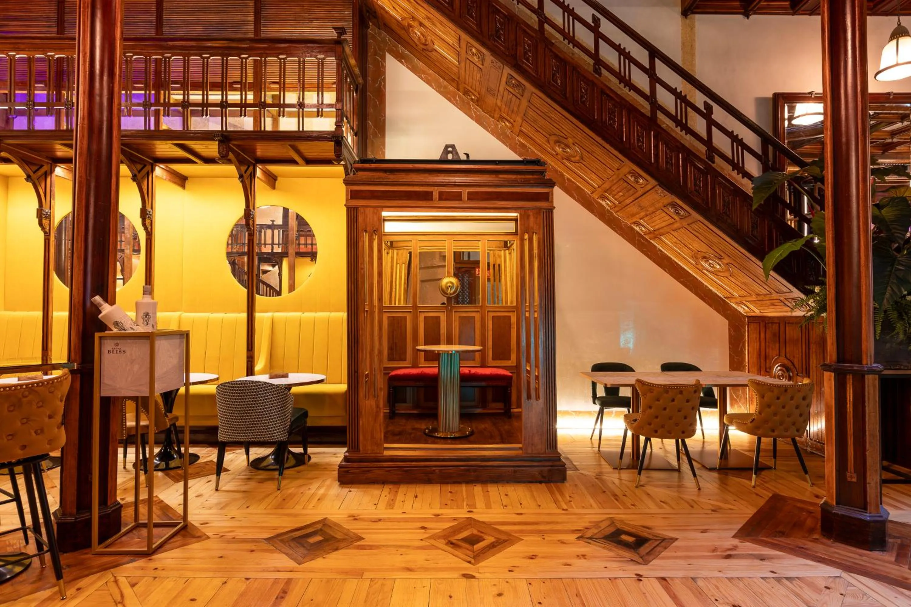 Restaurant/places to eat in Hotel Las Tres Campanas