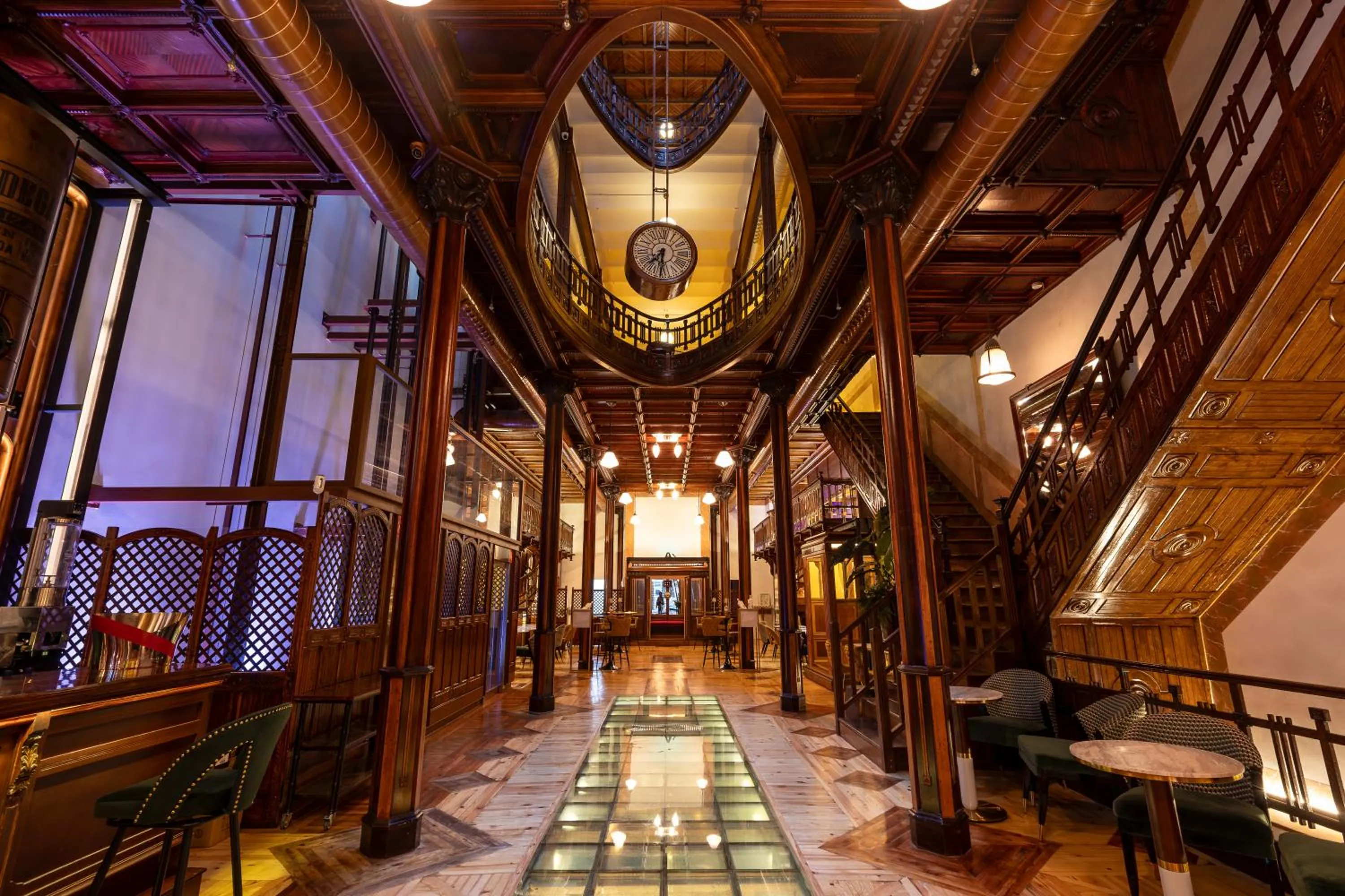 Restaurant/places to eat in Hotel Las Tres Campanas