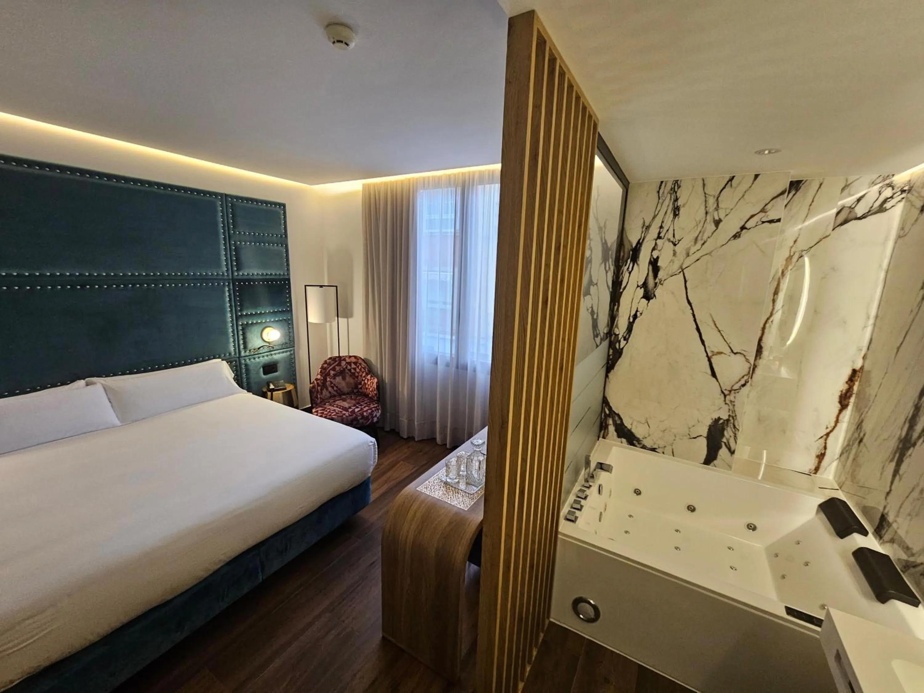 Bed in Hotel Las Tres Campanas