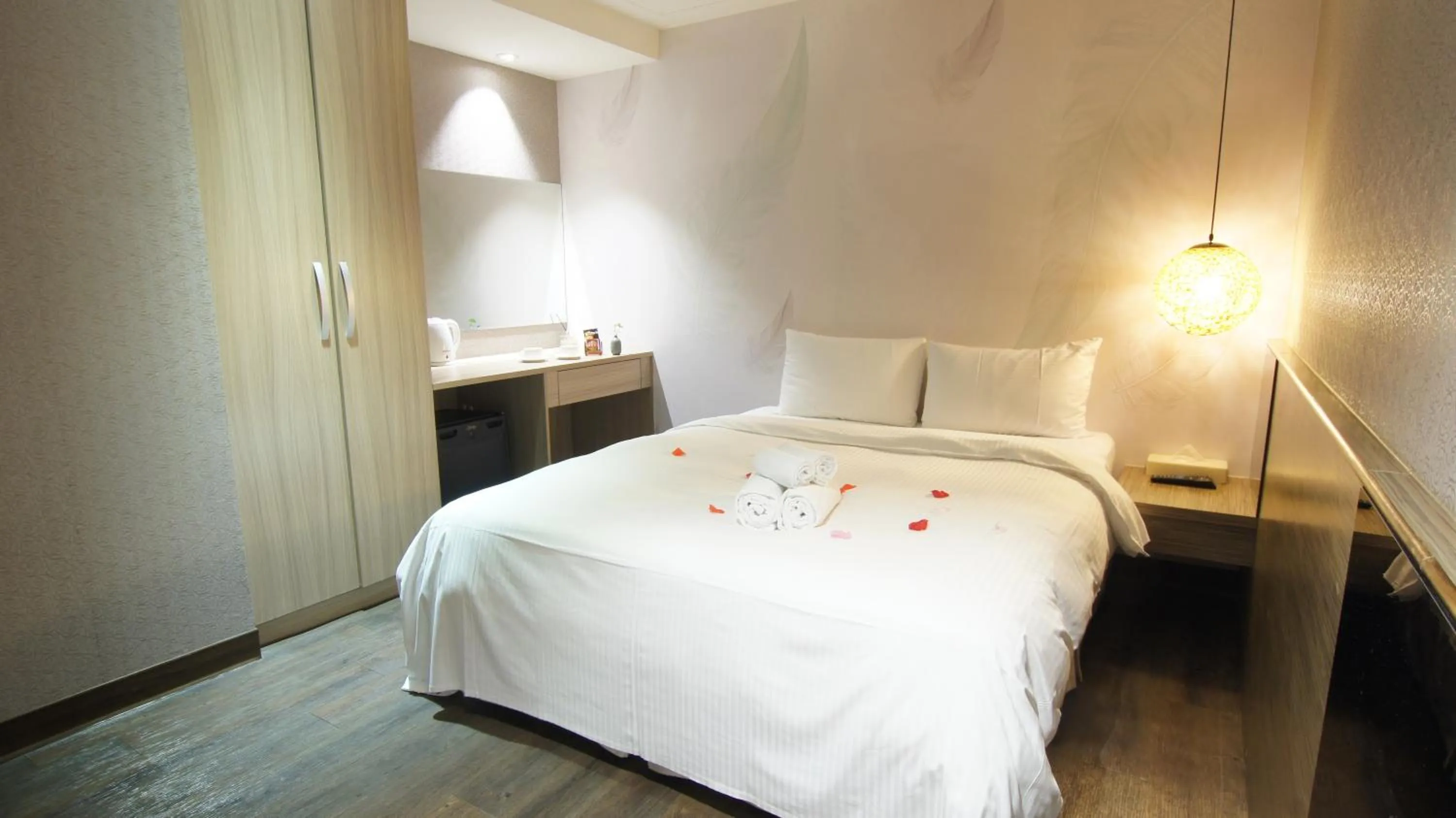 Bed in Colors Infinity Inn