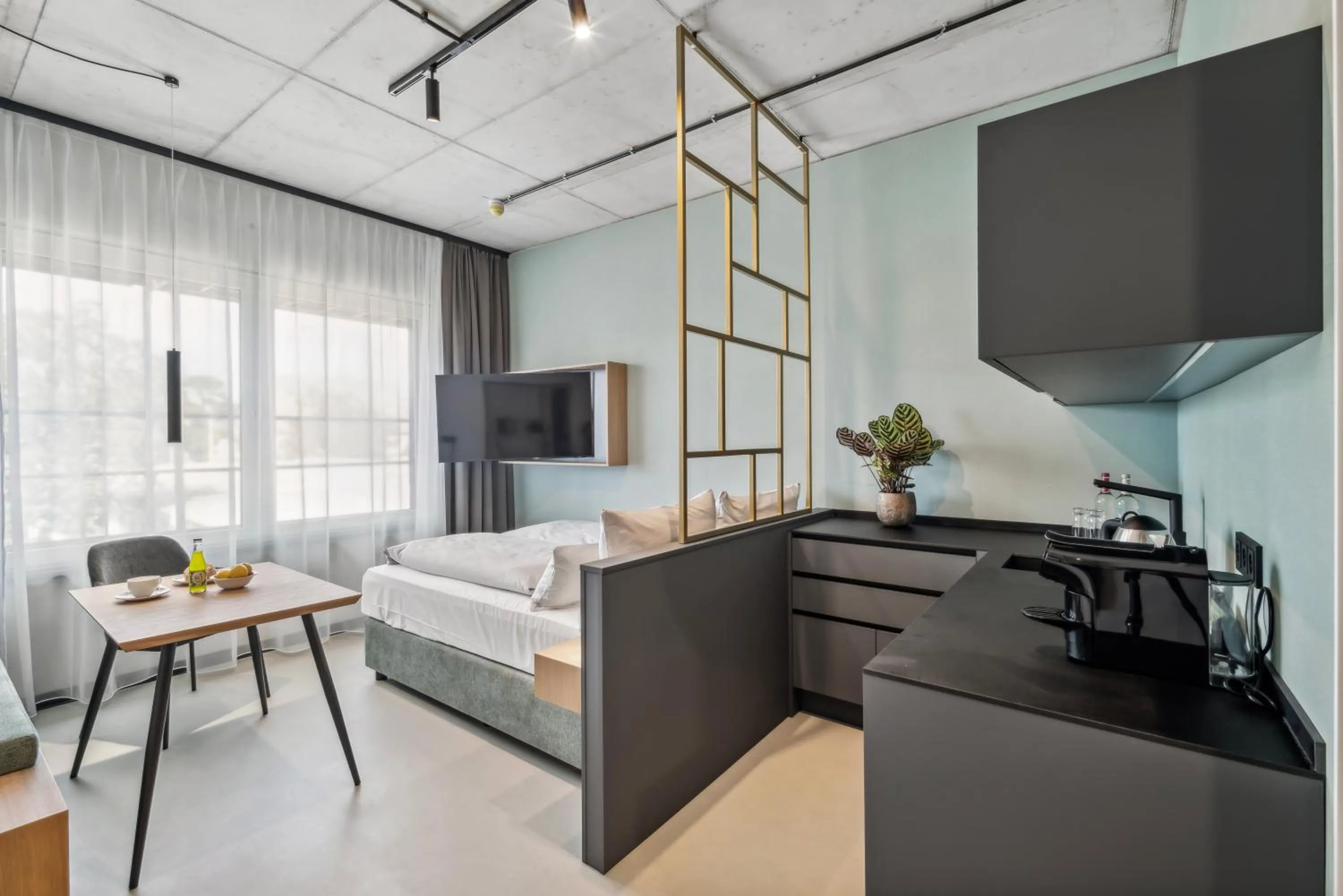 Photo of the whole room, Bed in Nena Apartments München City East