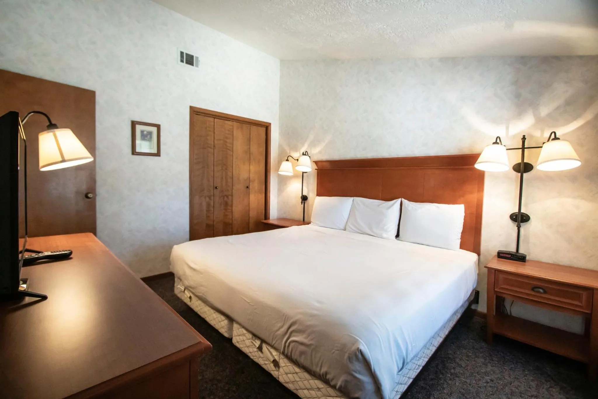 Bed in Sweetwater at Lake Conroe, a VRI resort