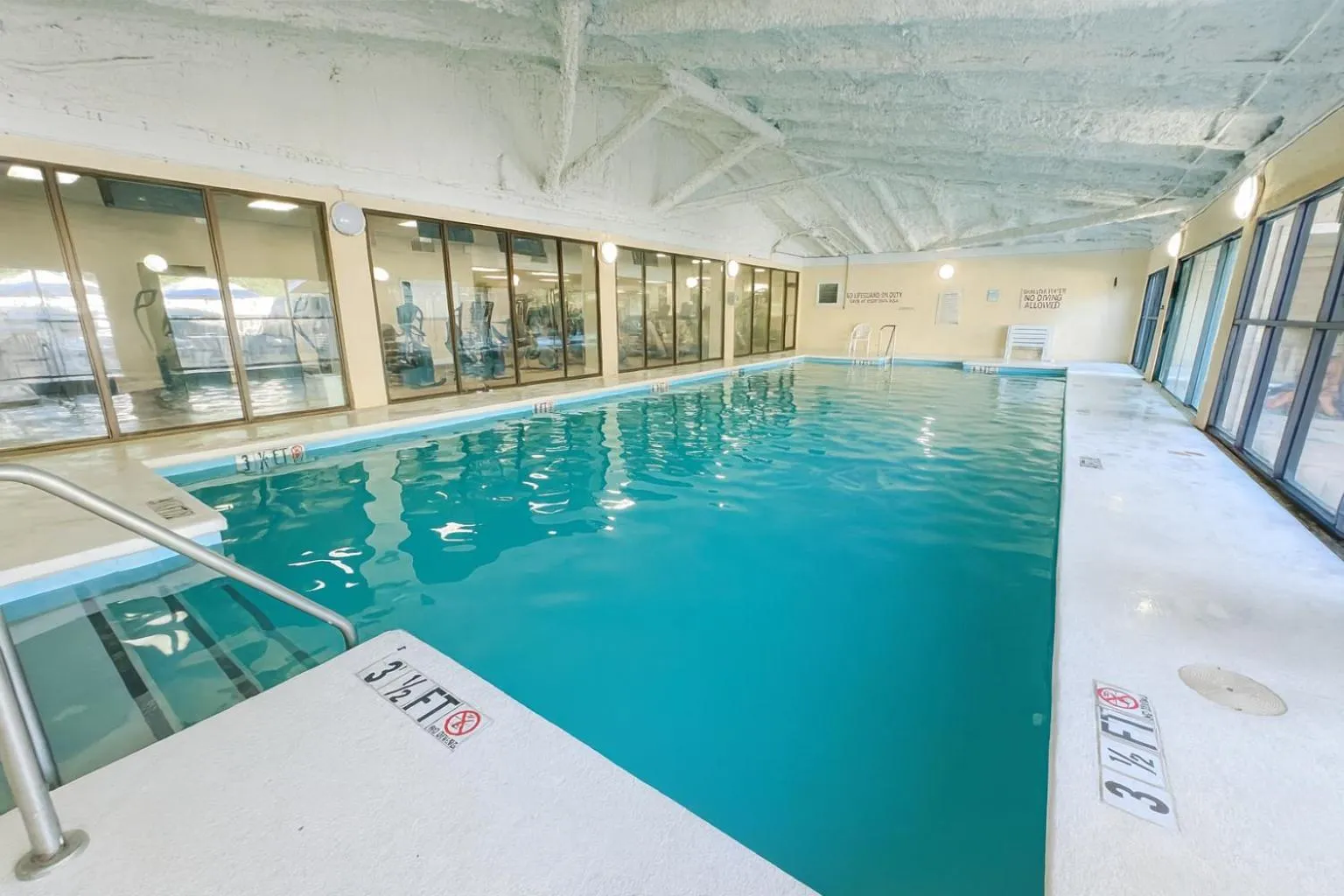 Swimming pool in Players Club Resort