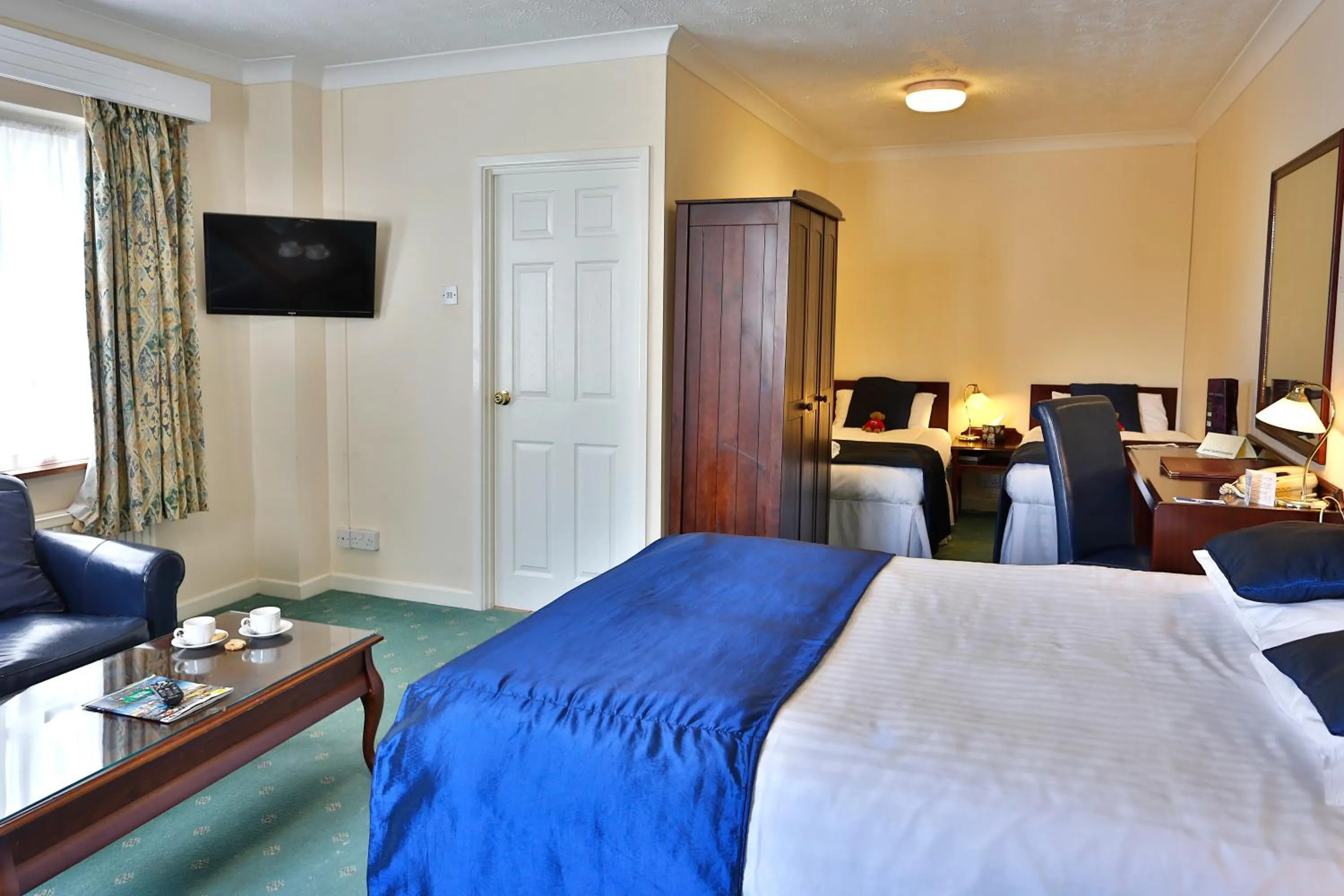 Bedroom, Bed in Best Western Premier Heronston Hotel & Spa