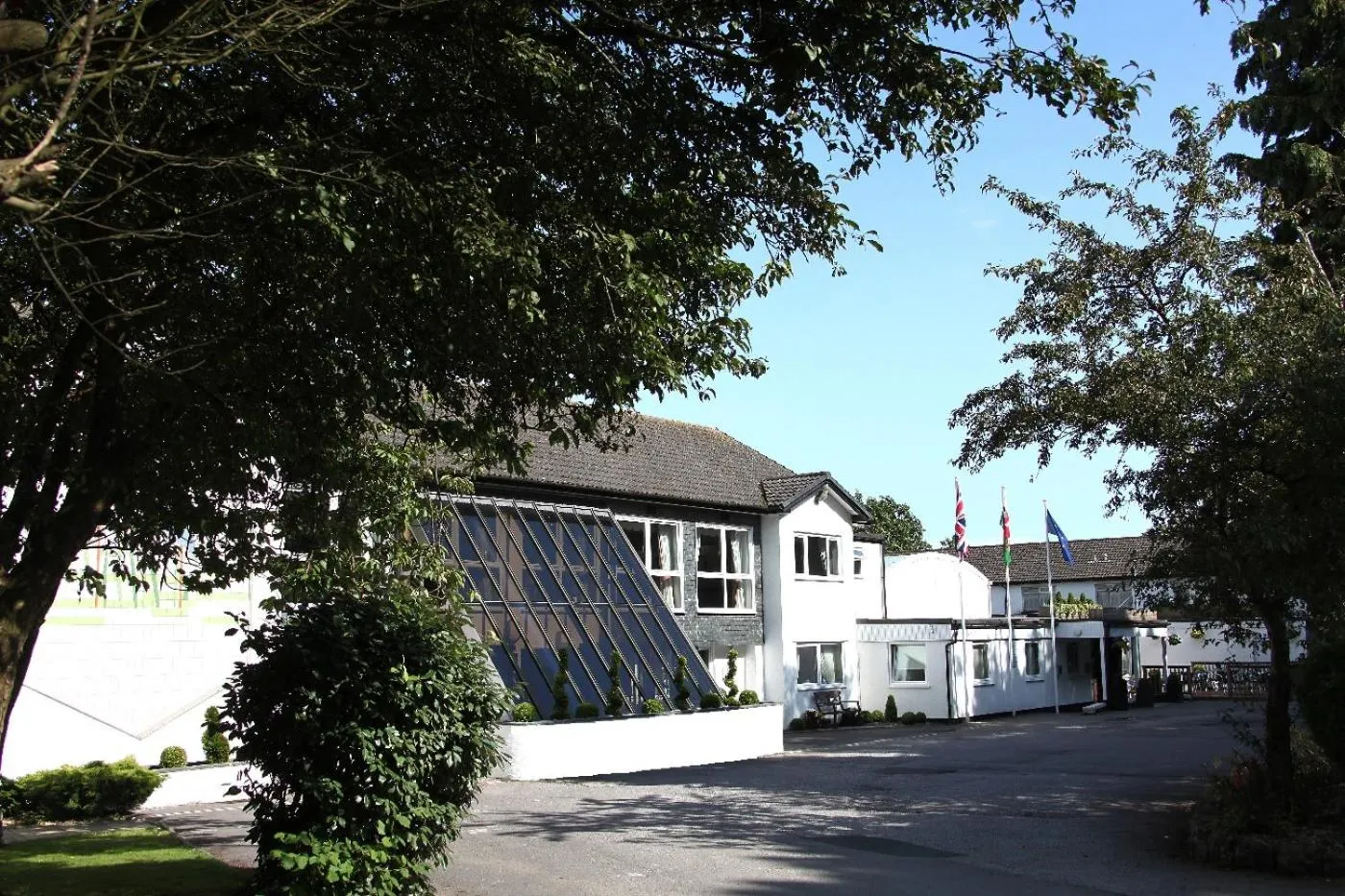 Property building in Best Western Premier Heronston Hotel & Spa