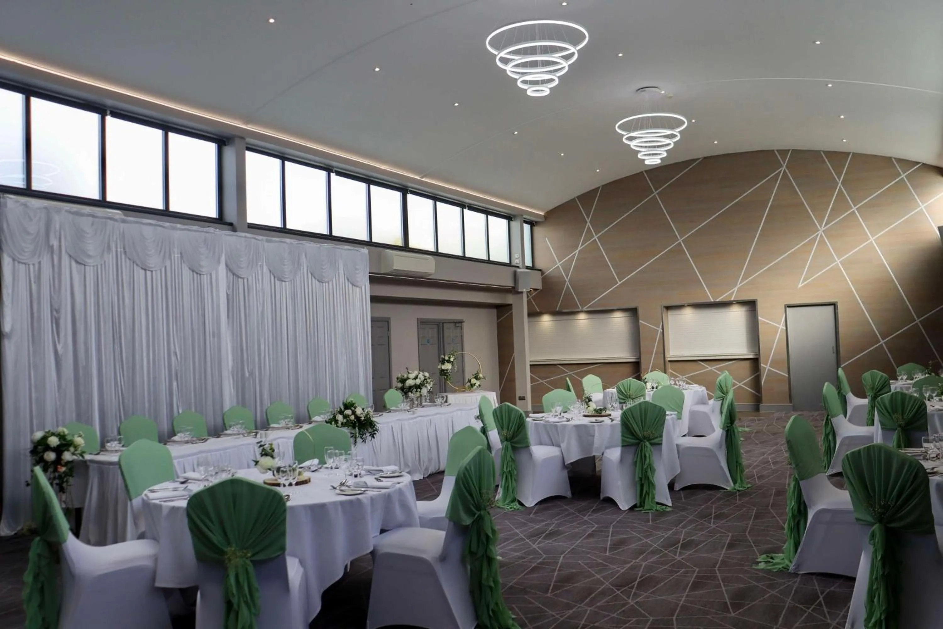 wedding in Best Western Premier Heronston Hotel & Spa