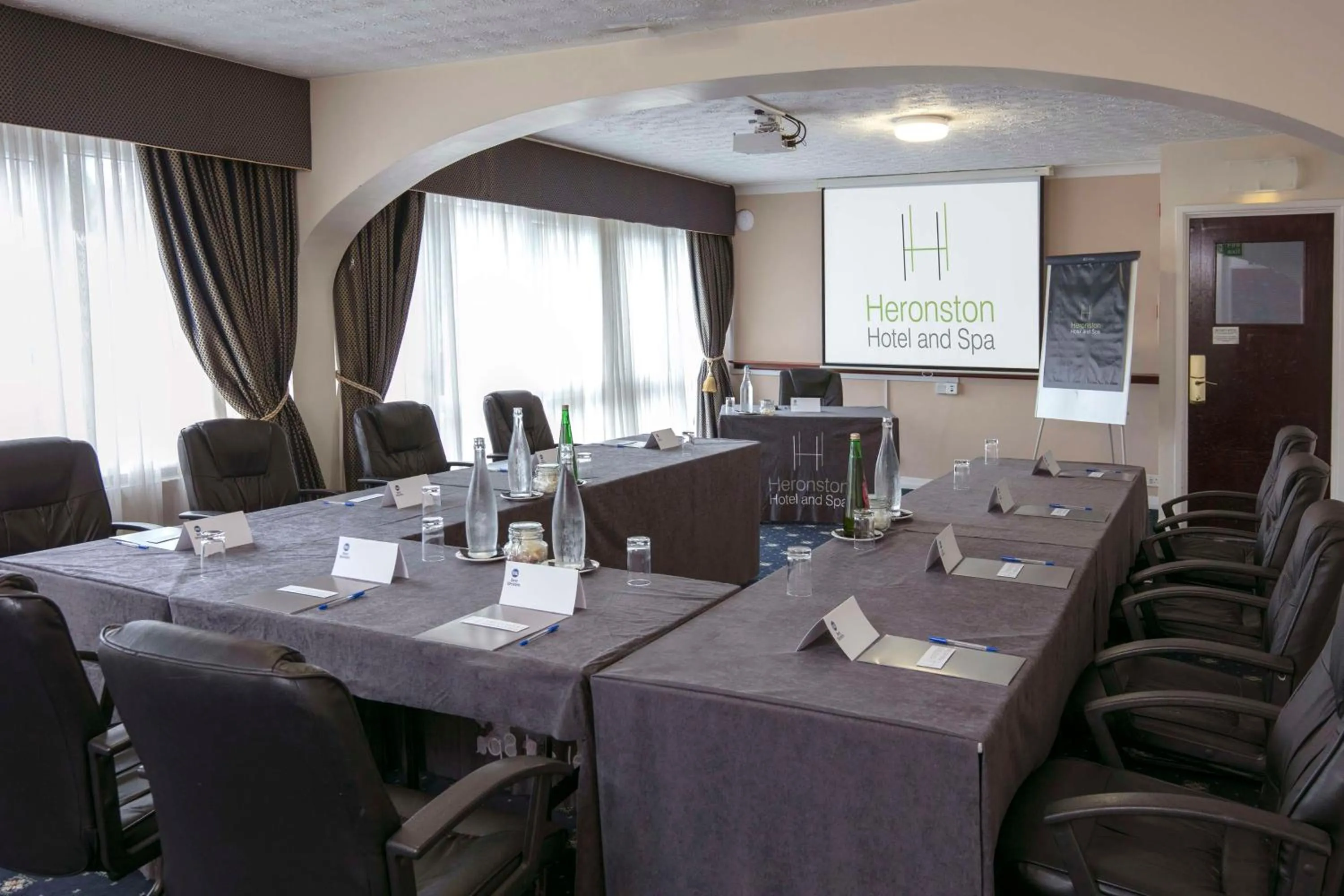 Meeting/conference room in Best Western Premier Heronston Hotel & Spa