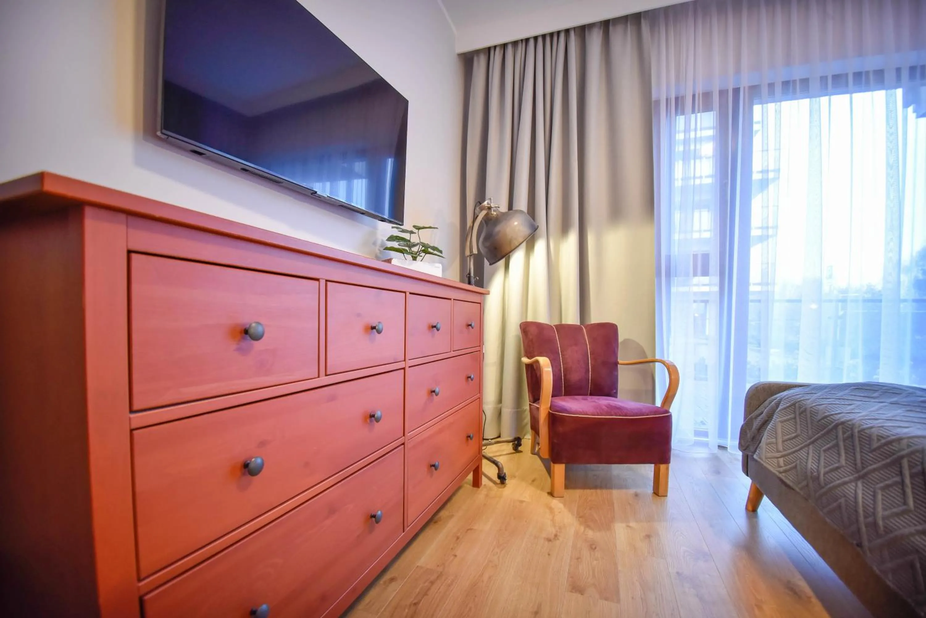 TV and multimedia, Bed in Apartamenty Na Wyspie - Baltic Park - Apartamenty z sypialnią i parkingiem - ul Uzdrowiskowa 24-34