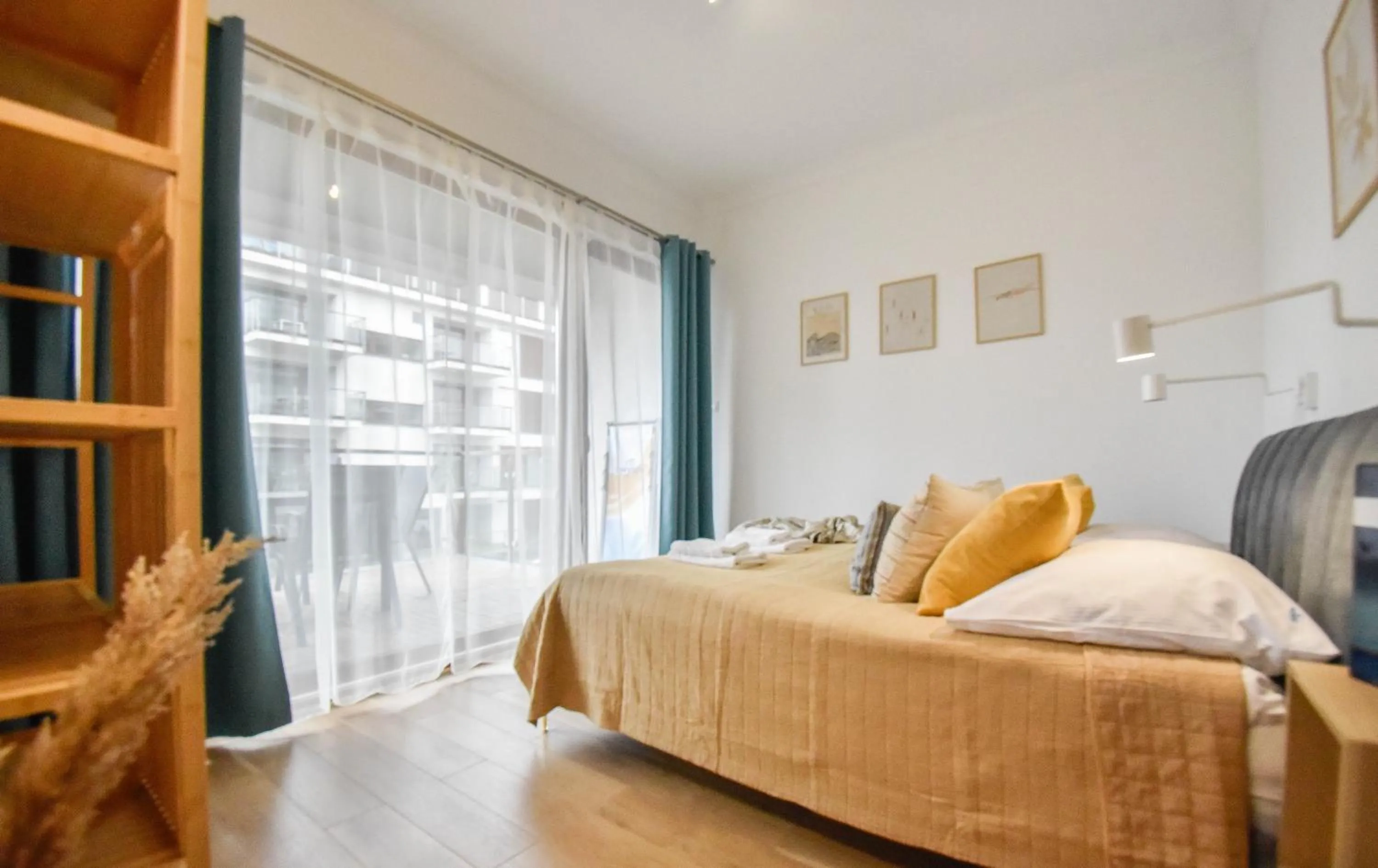 Bed in Apartamenty Na Wyspie - Baltic Park - Apartamenty z sypialnią i parkingiem - ul Uzdrowiskowa 24-34