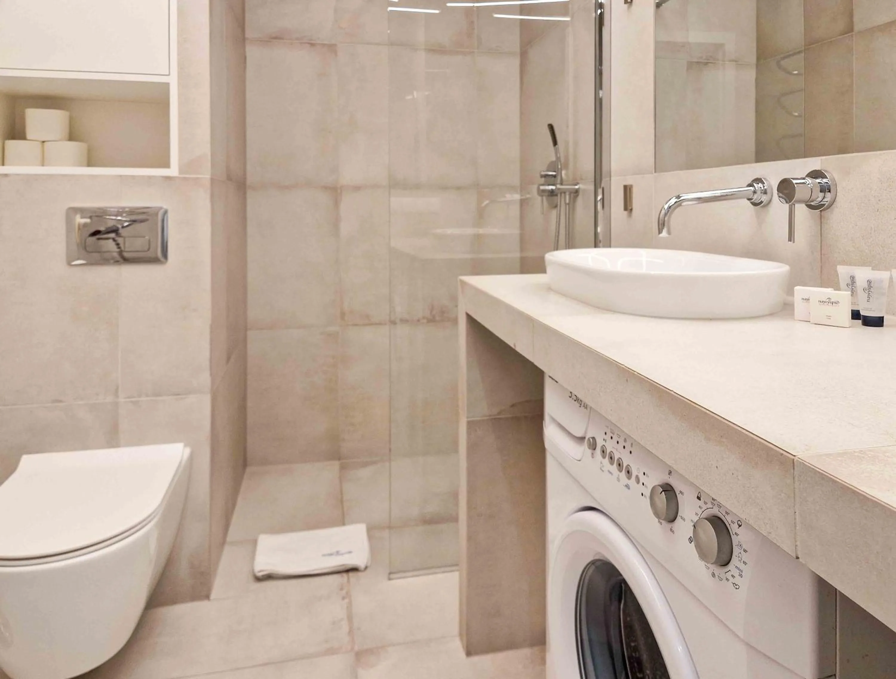 Shower in Apartamenty Na Wyspie - Baltic Park - Apartamenty z sypialnią i parkingiem - ul Uzdrowiskowa 24-34