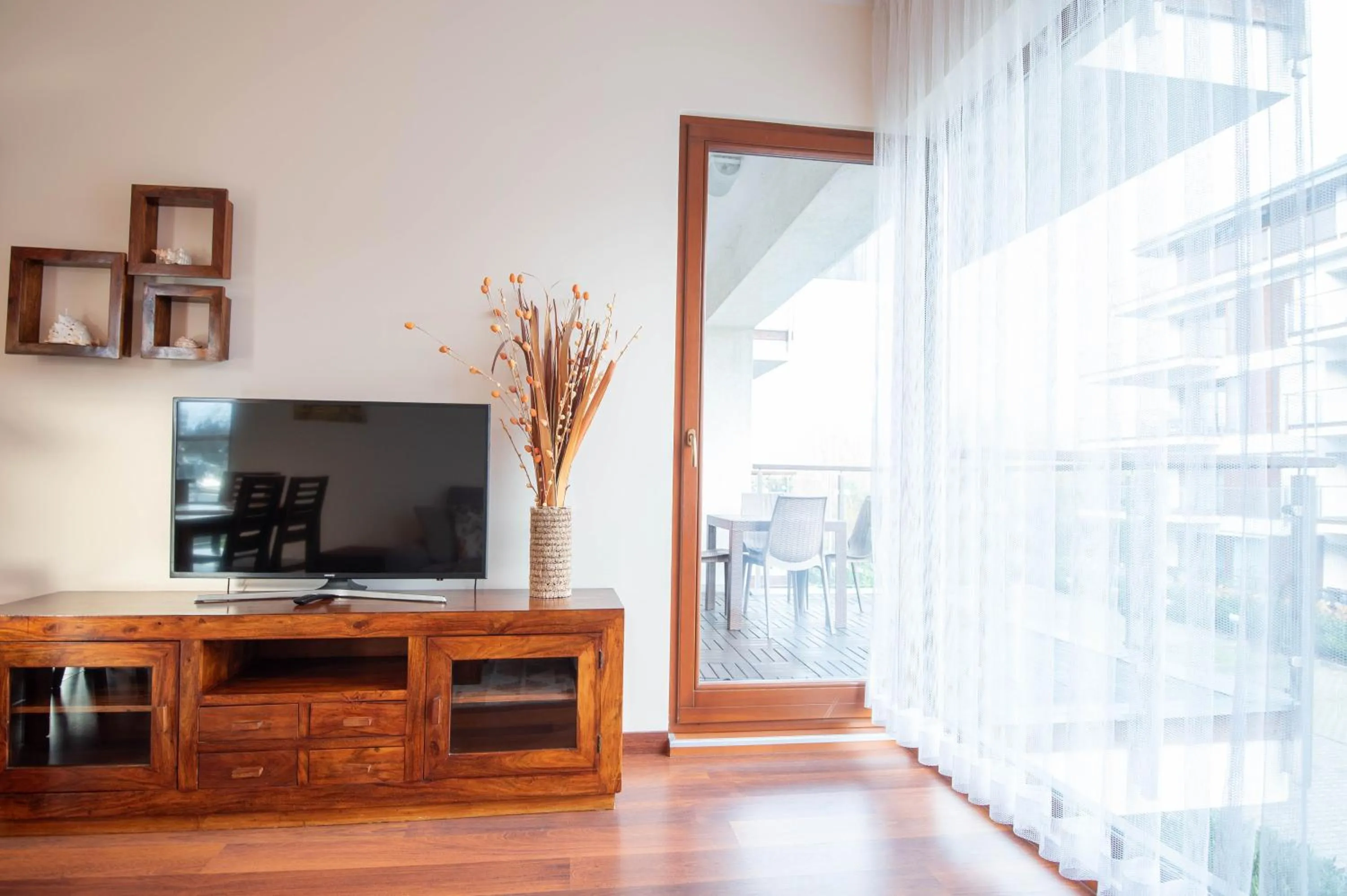 TV and multimedia in Apartamenty Na Wyspie - Baltic Park - Apartamenty z sypialnią i parkingiem - ul Uzdrowiskowa 24-34