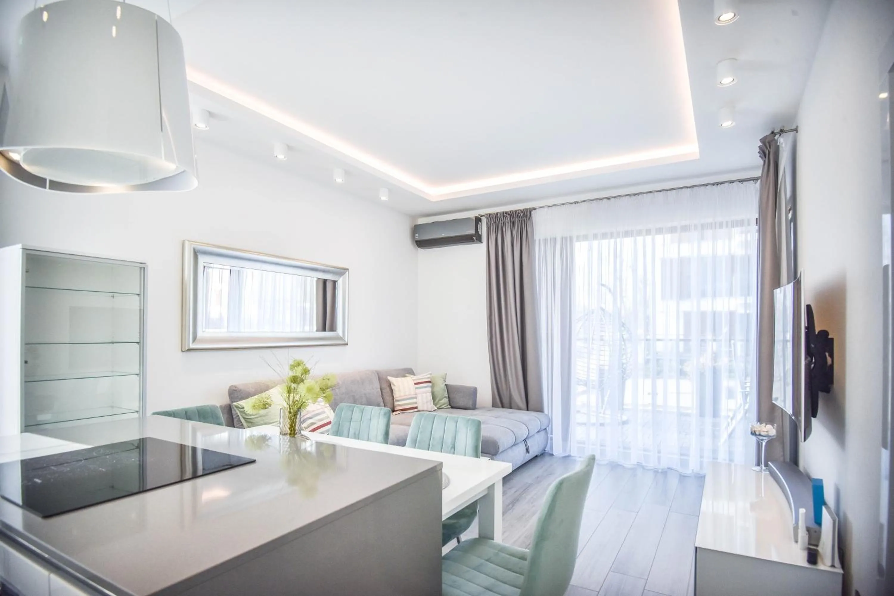 TV and multimedia in Apartamenty Na Wyspie - Baltic Park - Apartamenty z sypialnią i parkingiem - ul Uzdrowiskowa 24-34