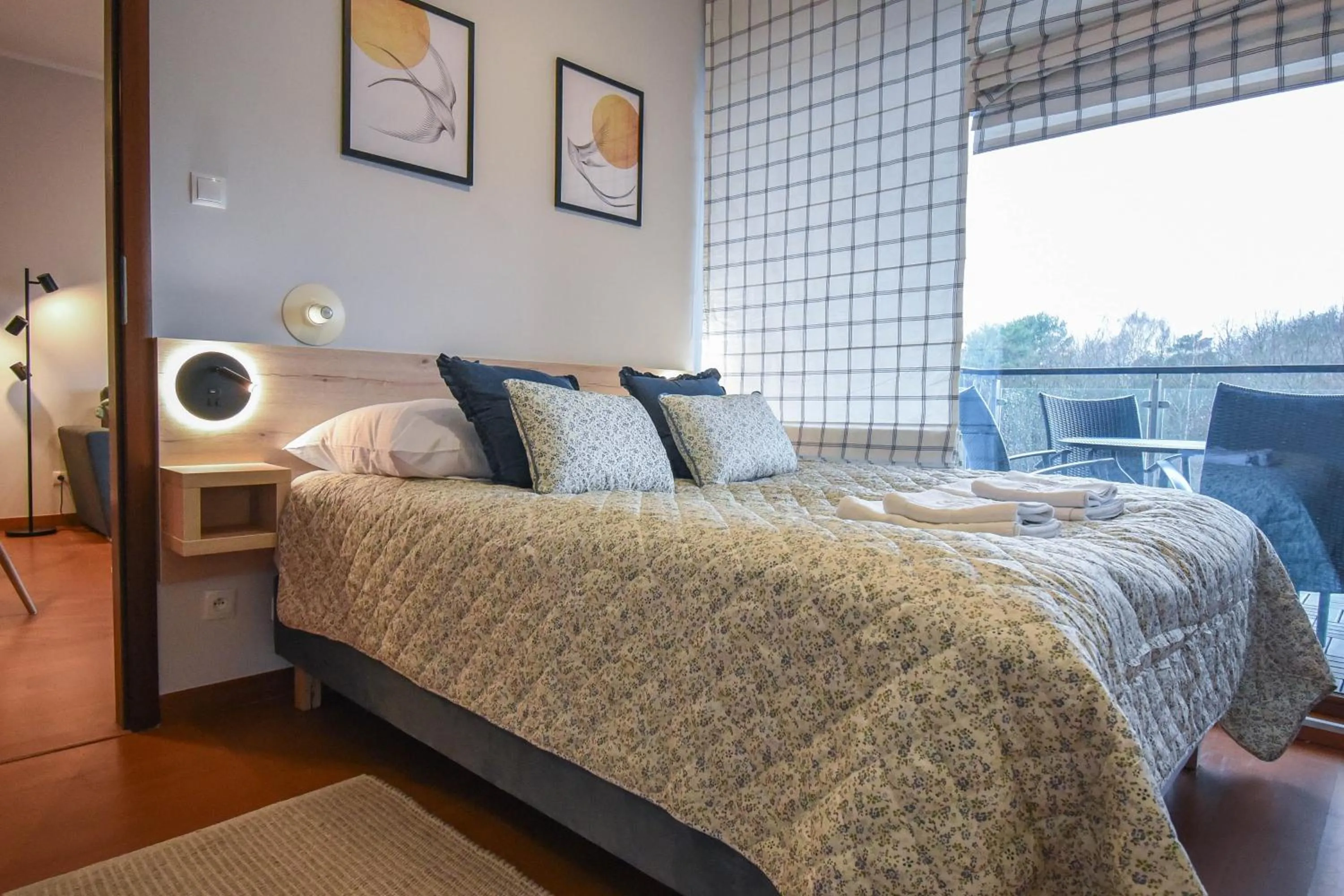Bed in Apartamenty Na Wyspie - Baltic Park - Apartamenty z sypialnią i parkingiem - ul Uzdrowiskowa 24-34