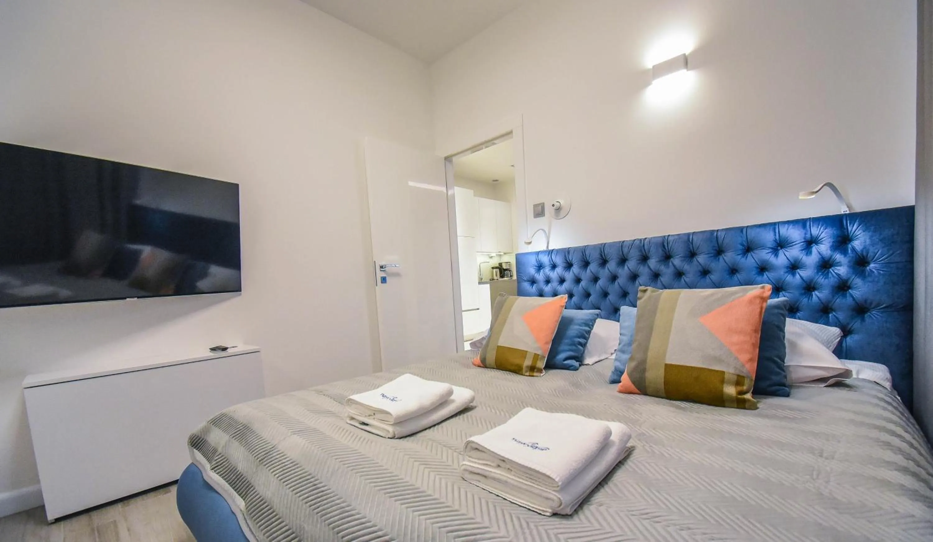 Bed in Apartamenty Na Wyspie - Baltic Park - Apartamenty z sypialnią i parkingiem - ul Uzdrowiskowa 24-34