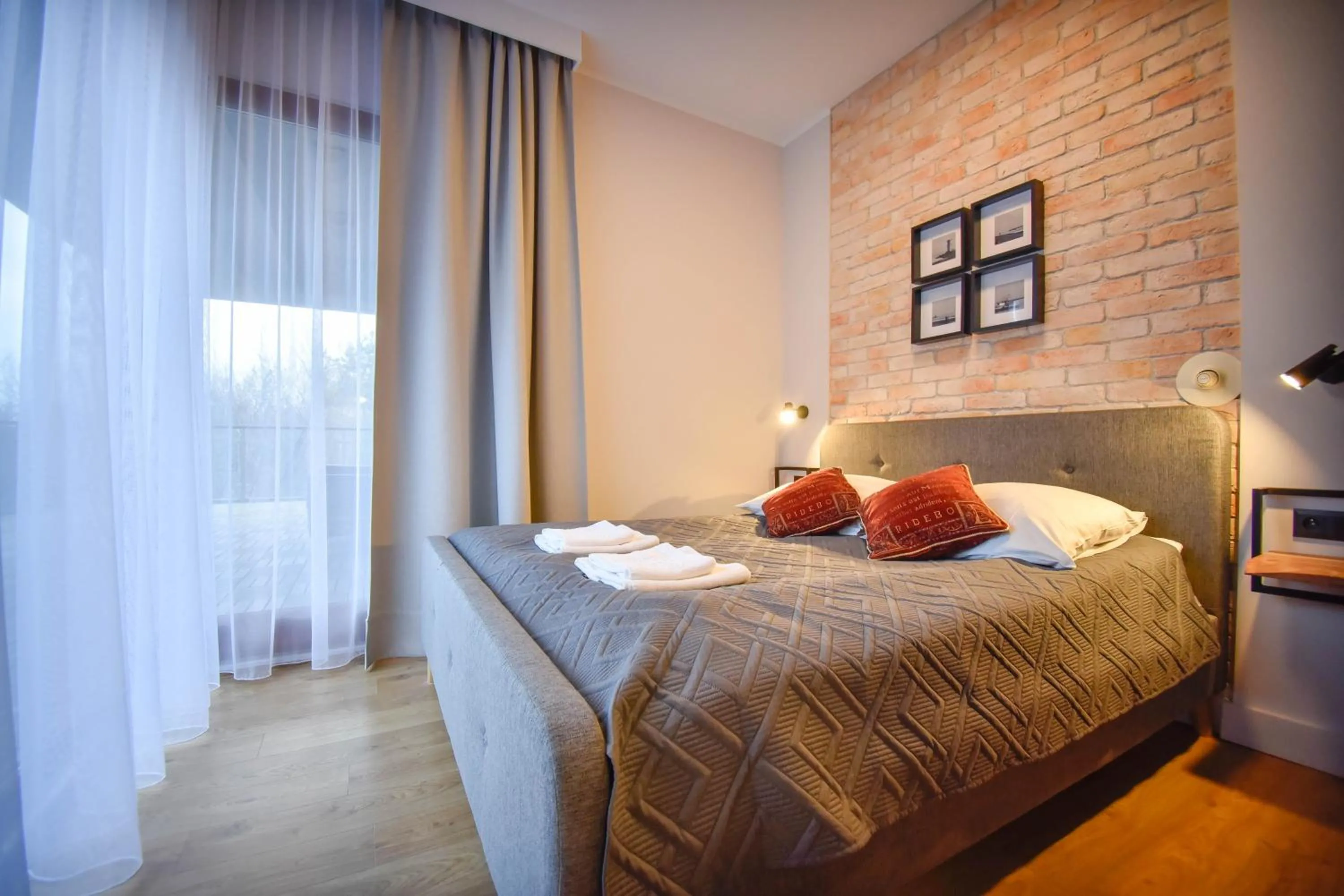Bed in Apartamenty Na Wyspie - Baltic Park - Apartamenty z sypialnią i parkingiem - ul Uzdrowiskowa 24-34