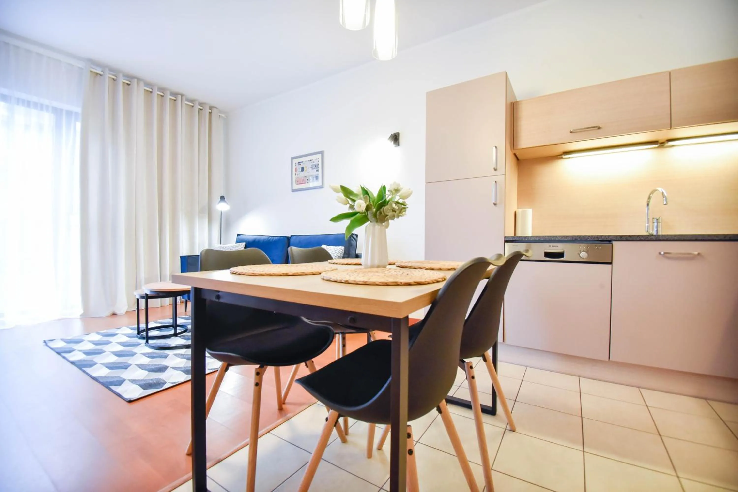 Kitchen or kitchenette in Apartamenty Na Wyspie - Baltic Park - Apartamenty z sypialnią i parkingiem - ul Uzdrowiskowa 24-34